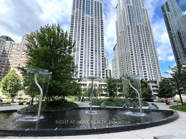 44 Gerrard Street W, #1602