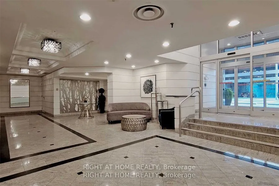 44 Gerrard Street W, #1602