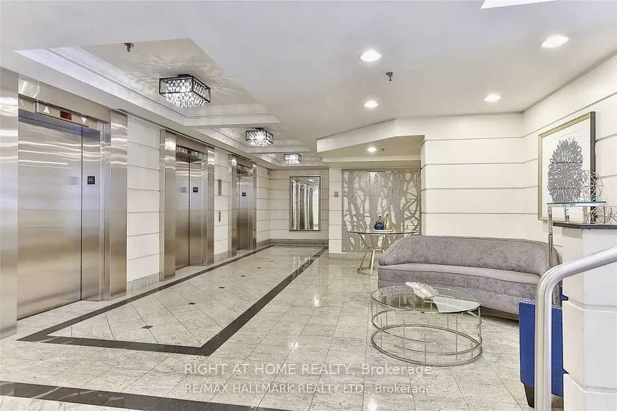 44 Gerrard Street W, #1602