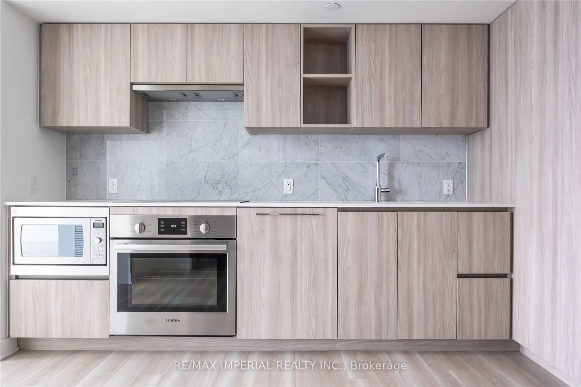 17 BATHURST Street, #3516