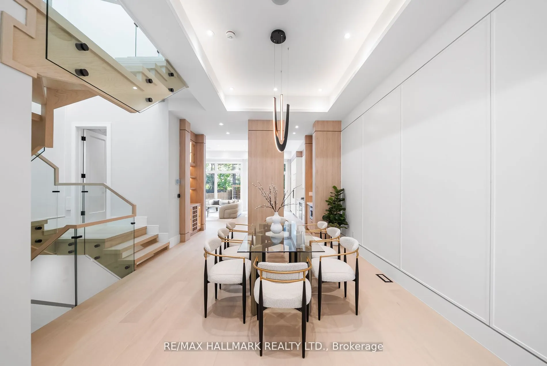 112 Randolph Road