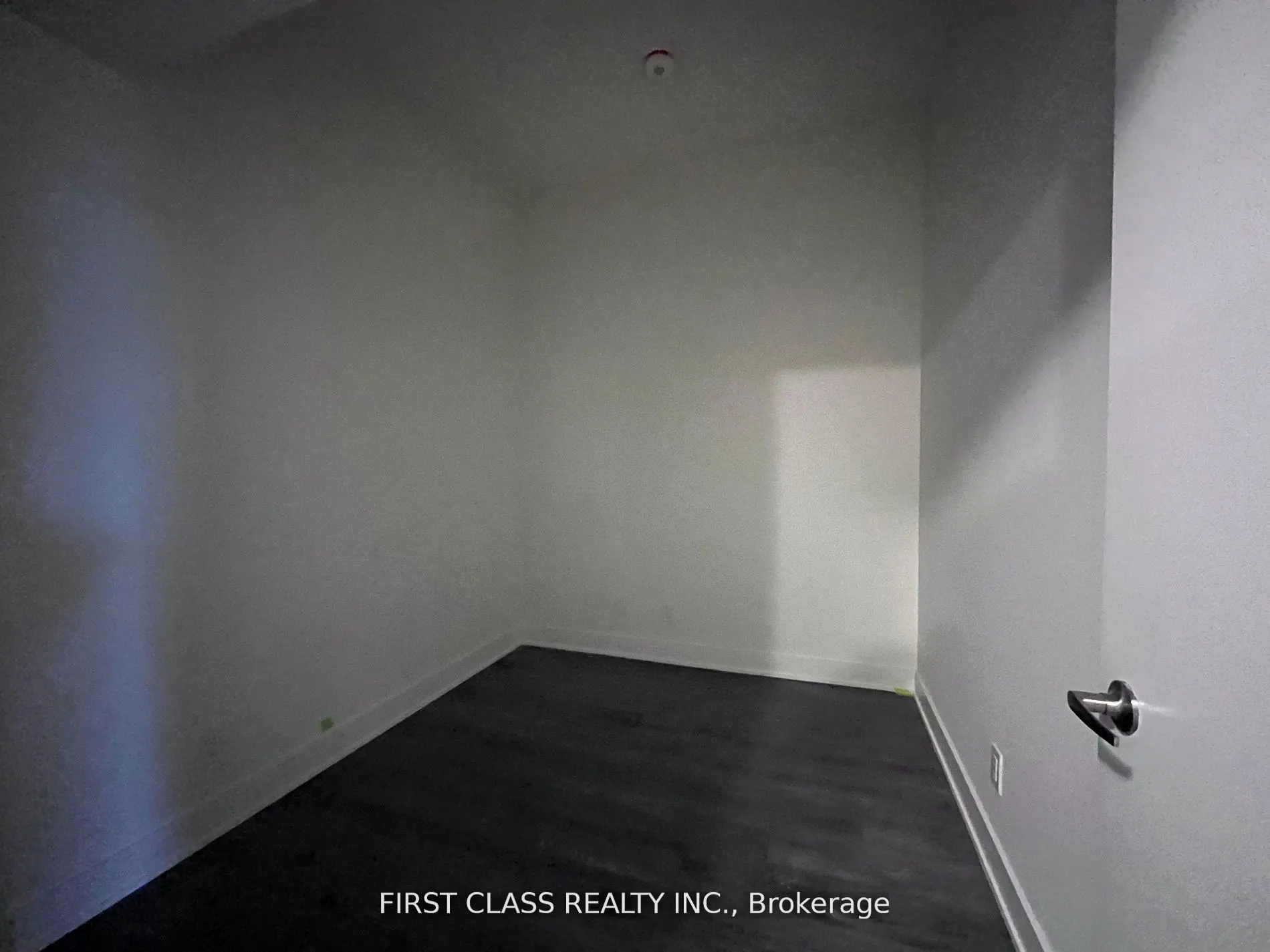 188 Fairview Mall Drive, #503