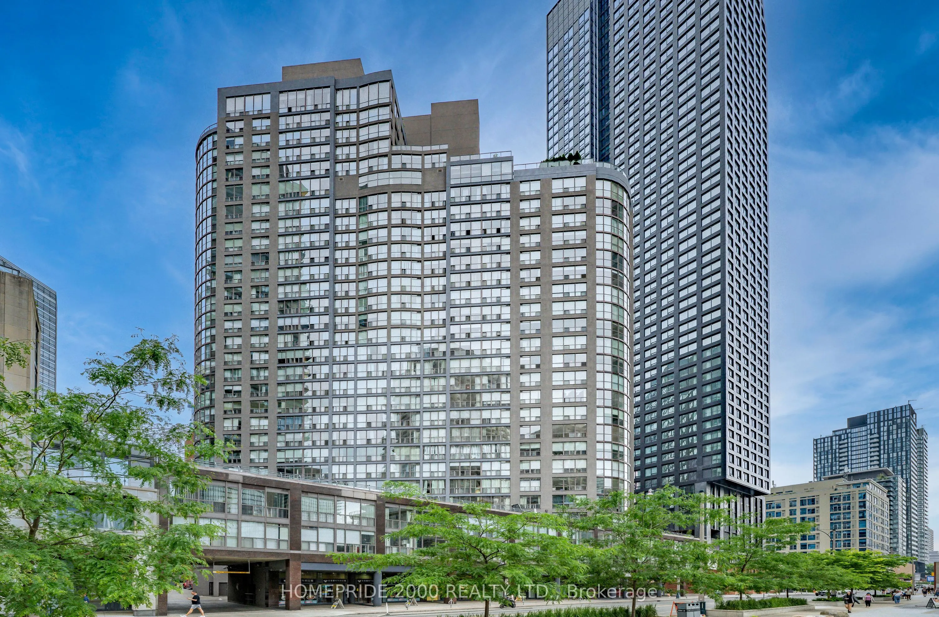 24 Wellesley Street W, #315