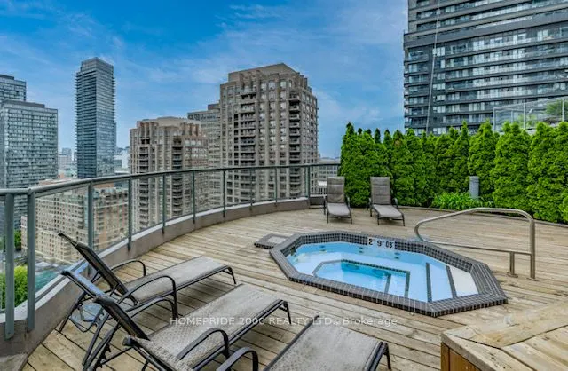 24 Wellesley Street W, #315