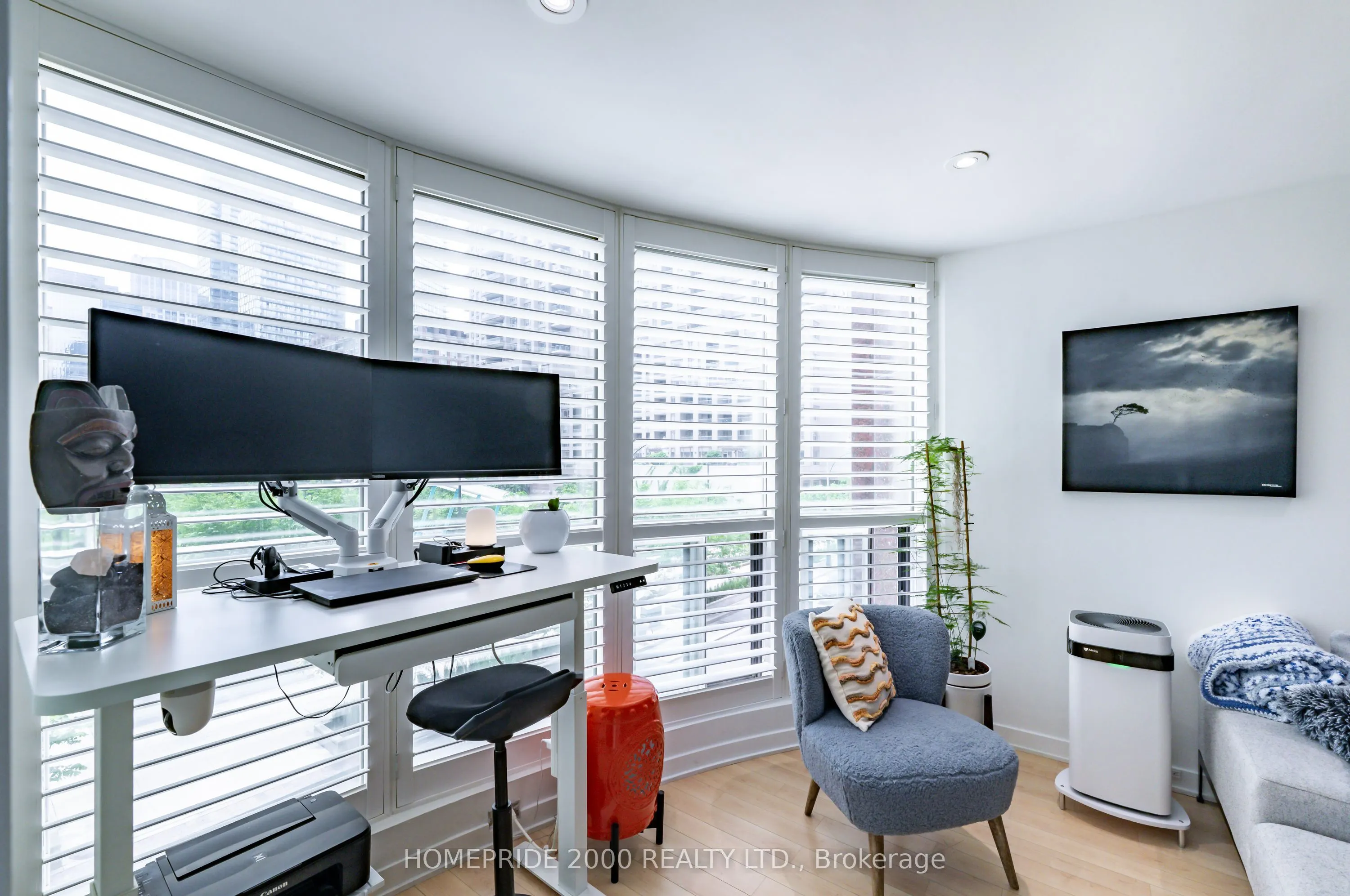 24 Wellesley Street W, #315
