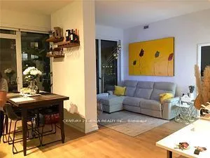 117 McMahon Drive, #906