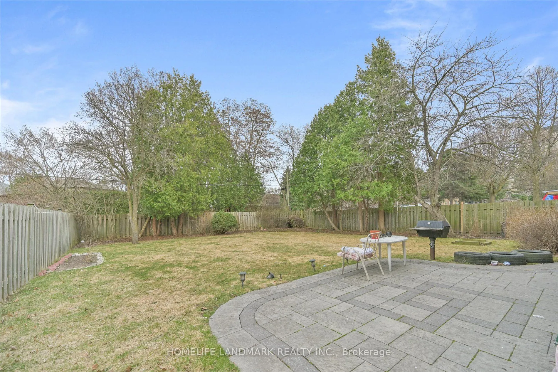 1 Hawksbury Drive