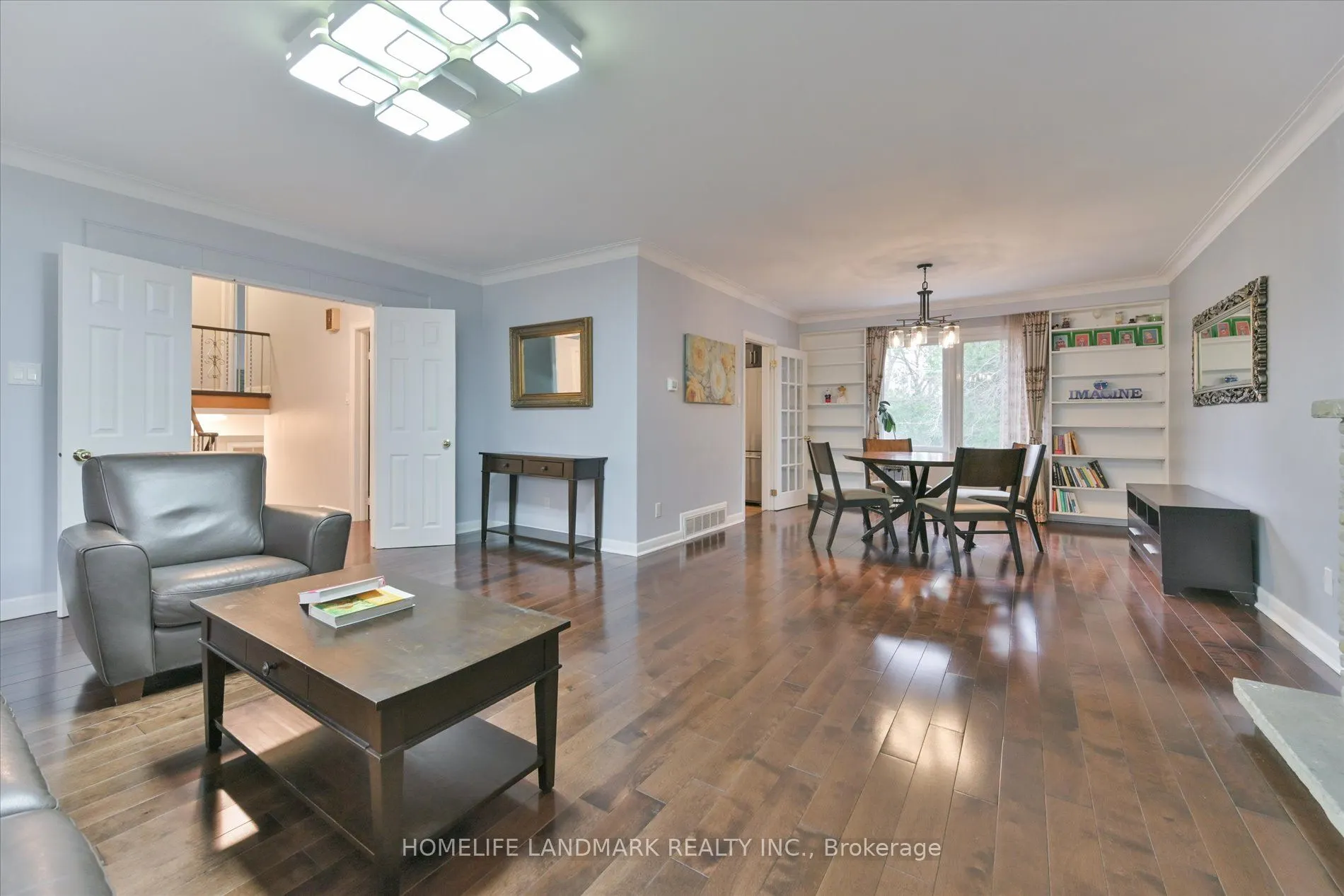 1 Hawksbury Drive