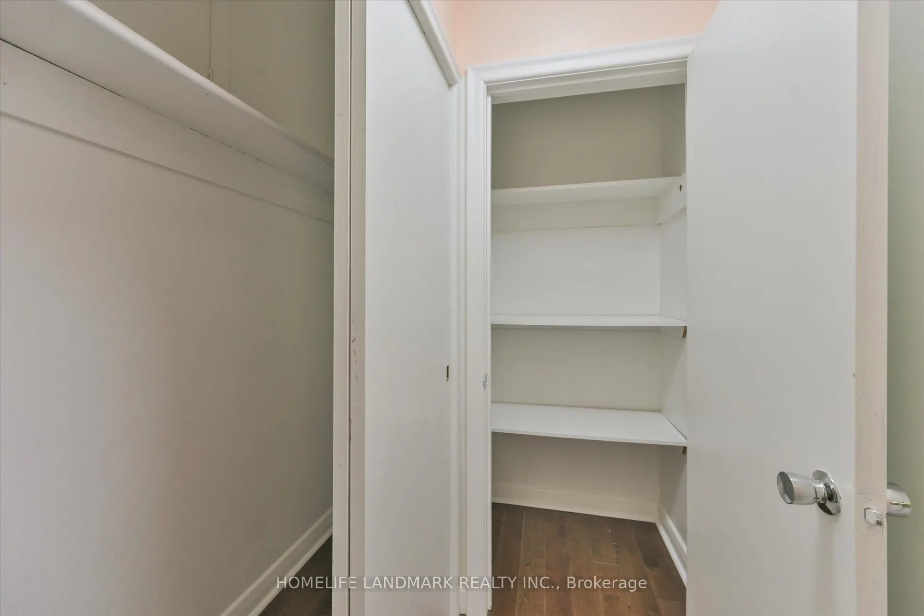 1 Hawksbury Drive