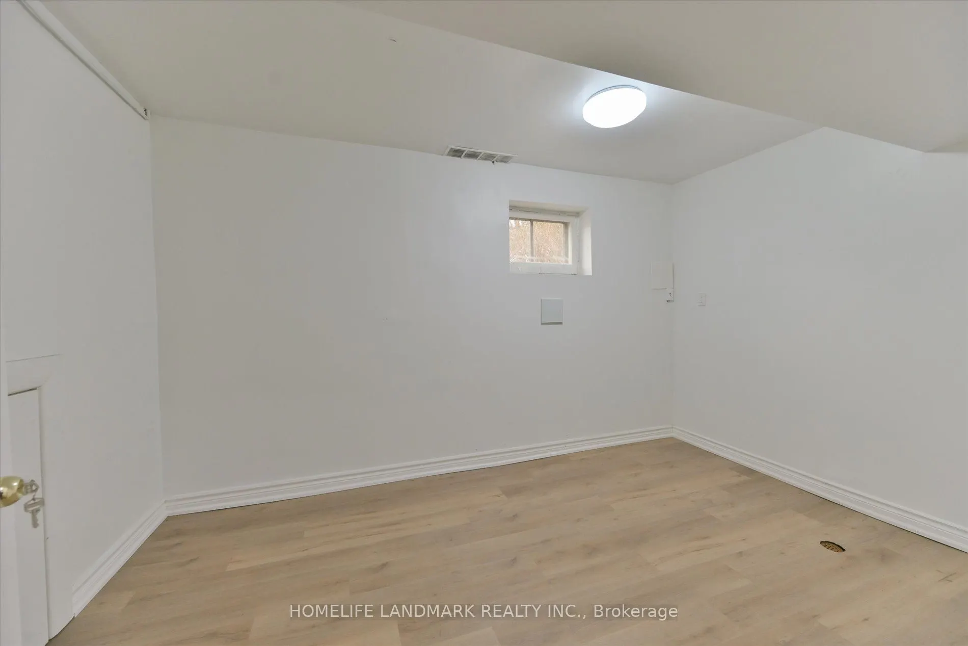 1 Hawksbury Drive