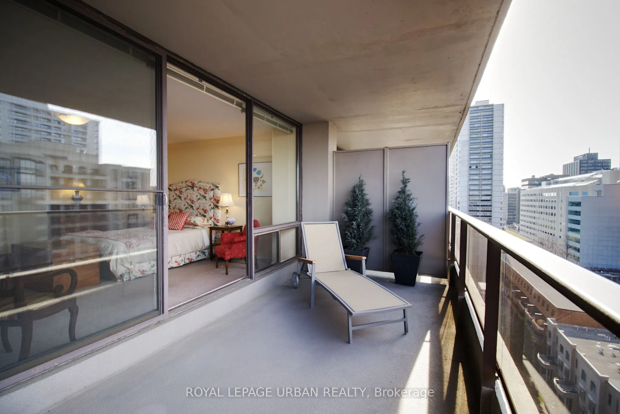 20 Avoca Avenue, #1502/03