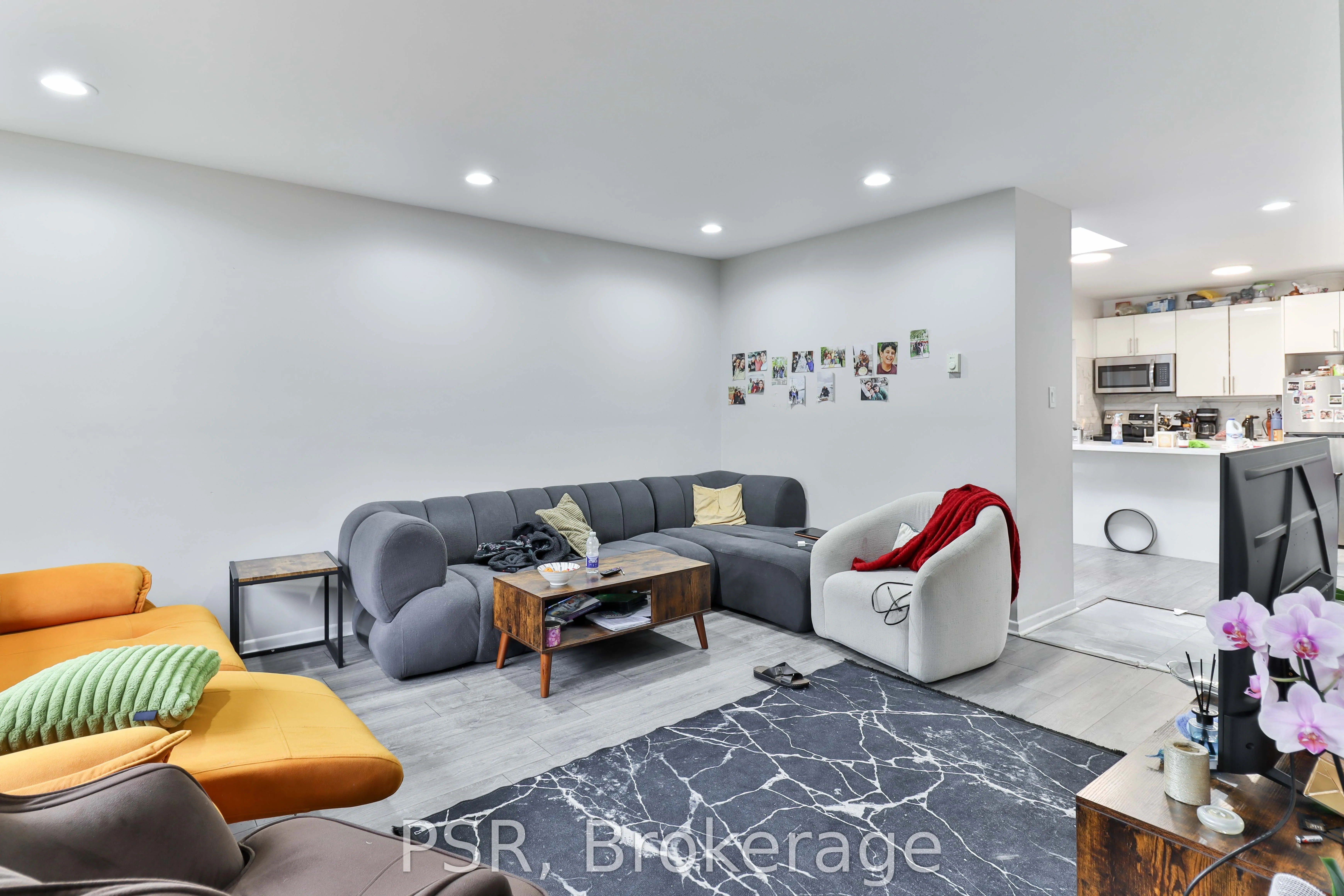 104 Beverley Street, #3