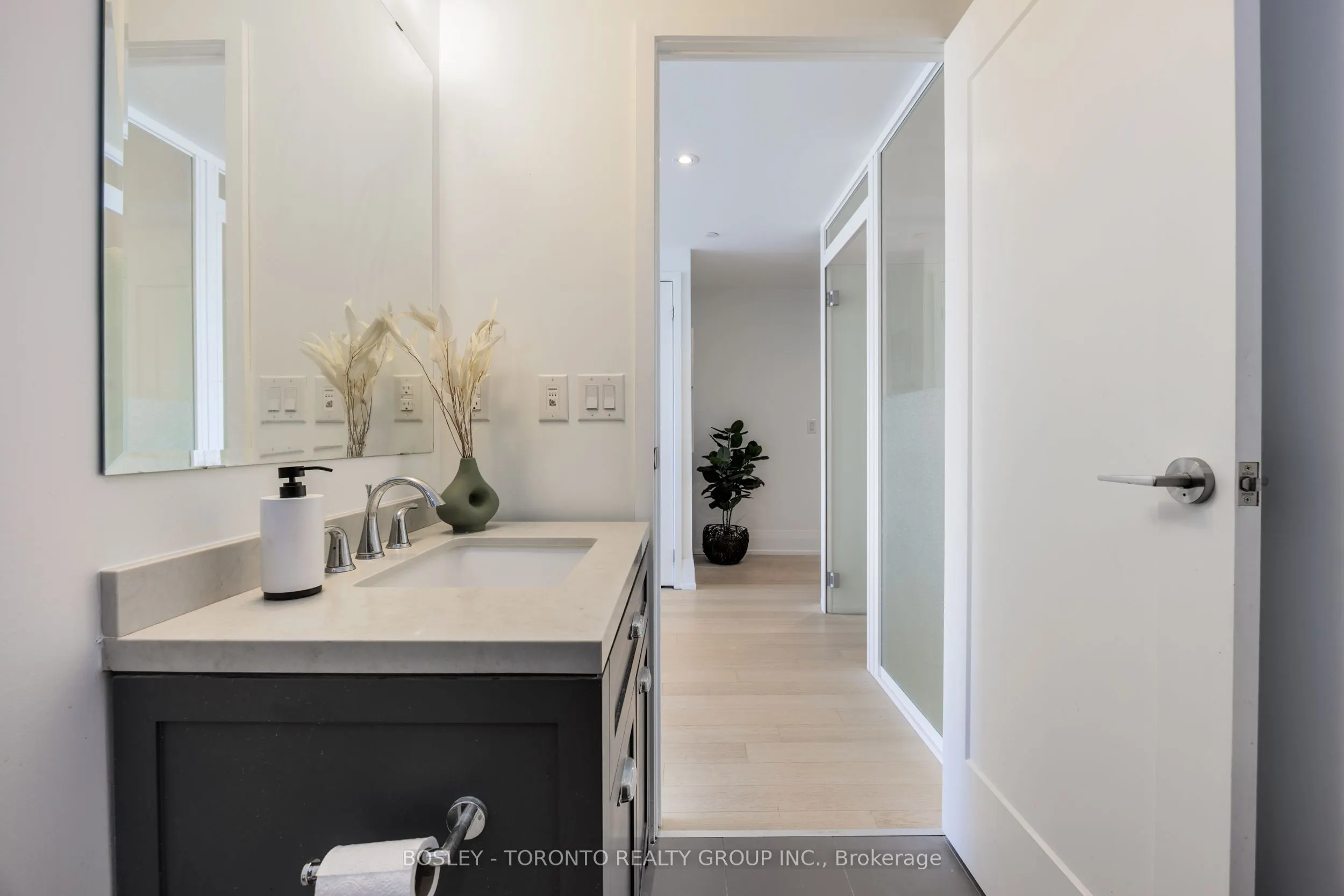 25 Malcolm Road, #411