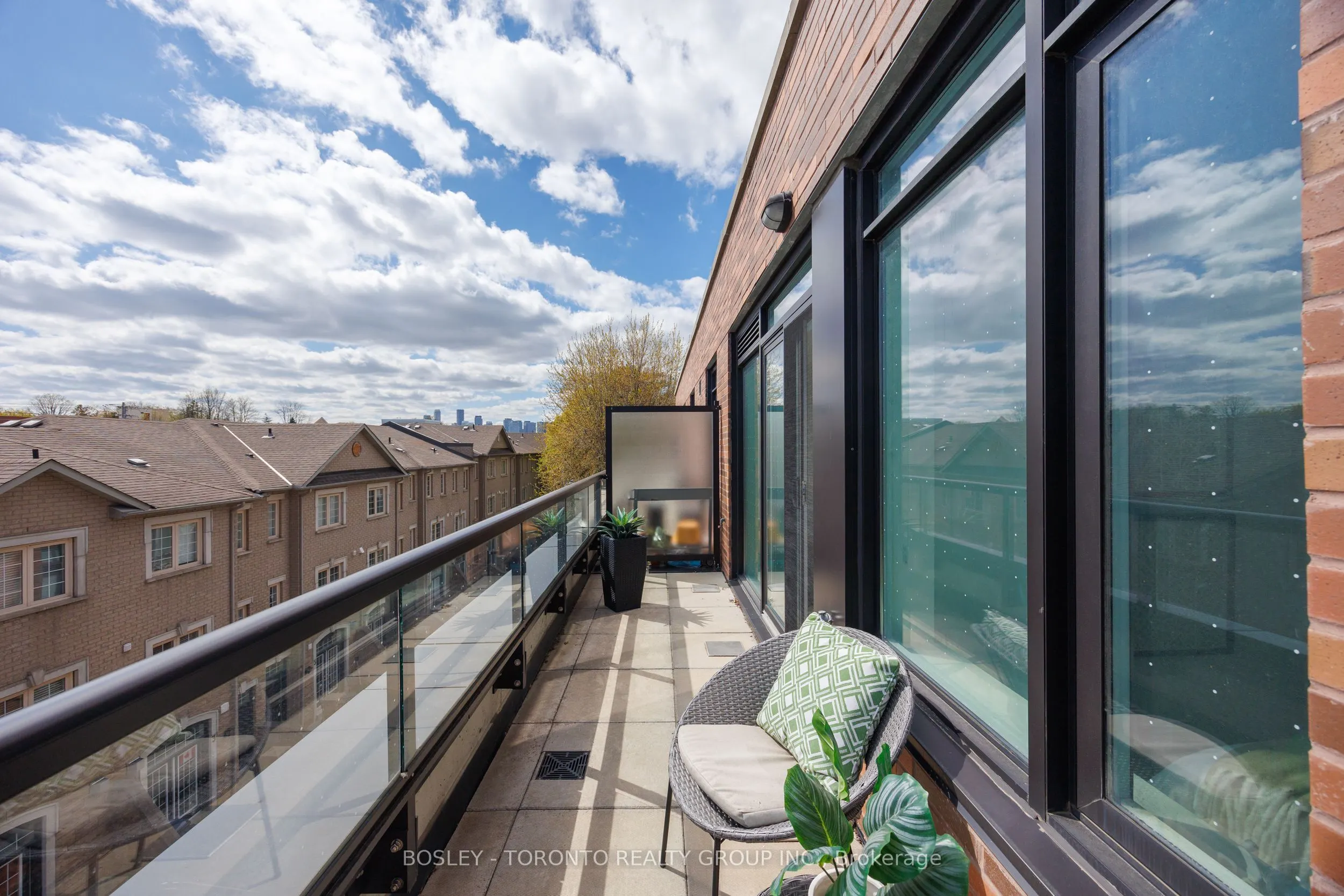 25 Malcolm Road, #411