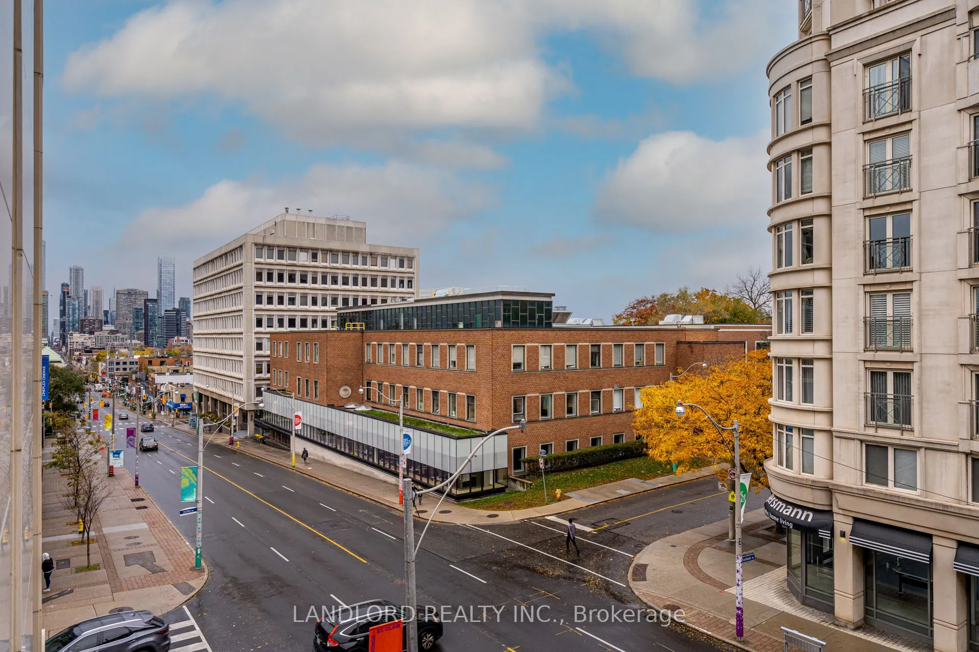 6 Jackes Avenue, #305