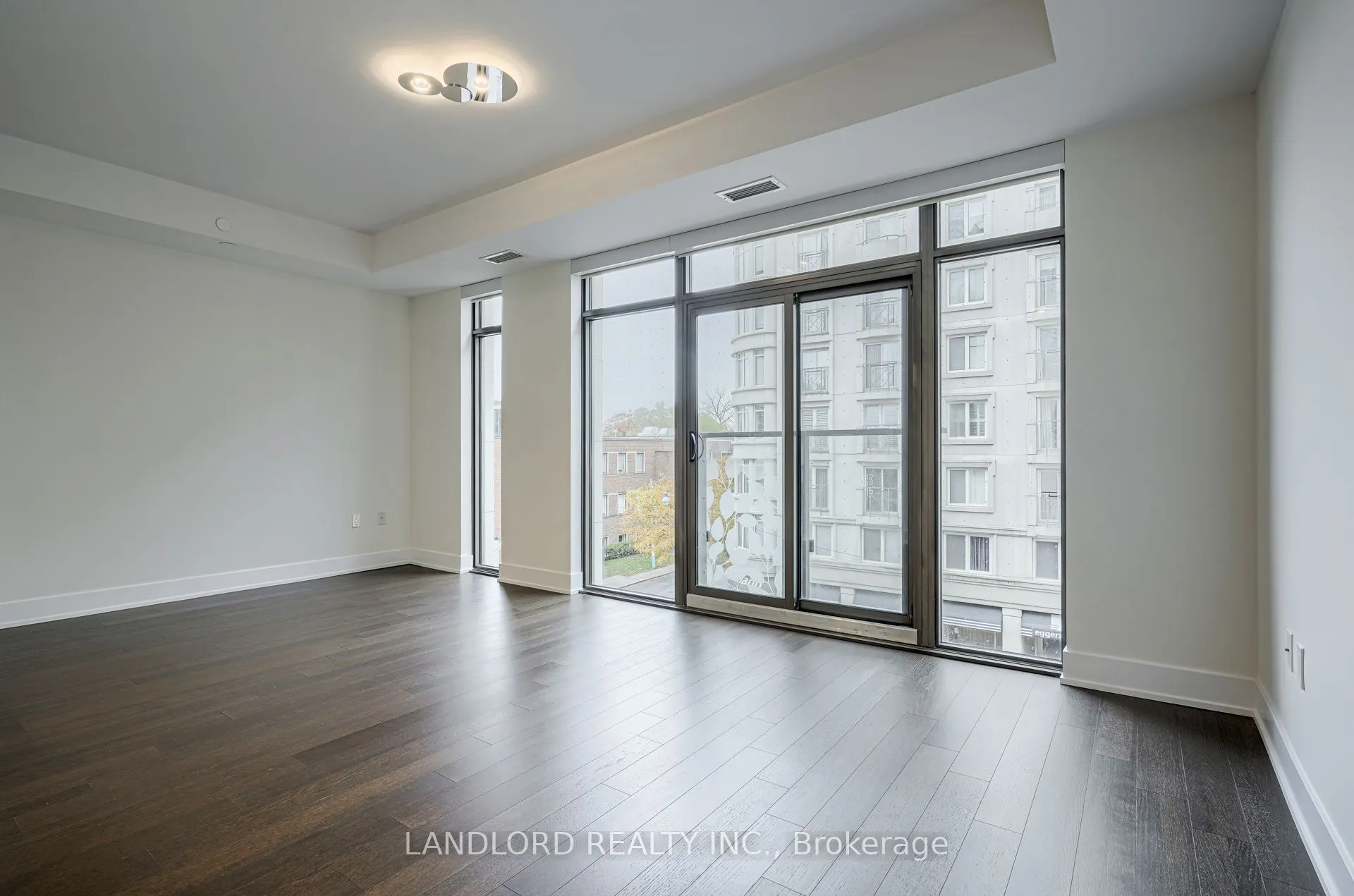 6 Jackes Avenue, #305