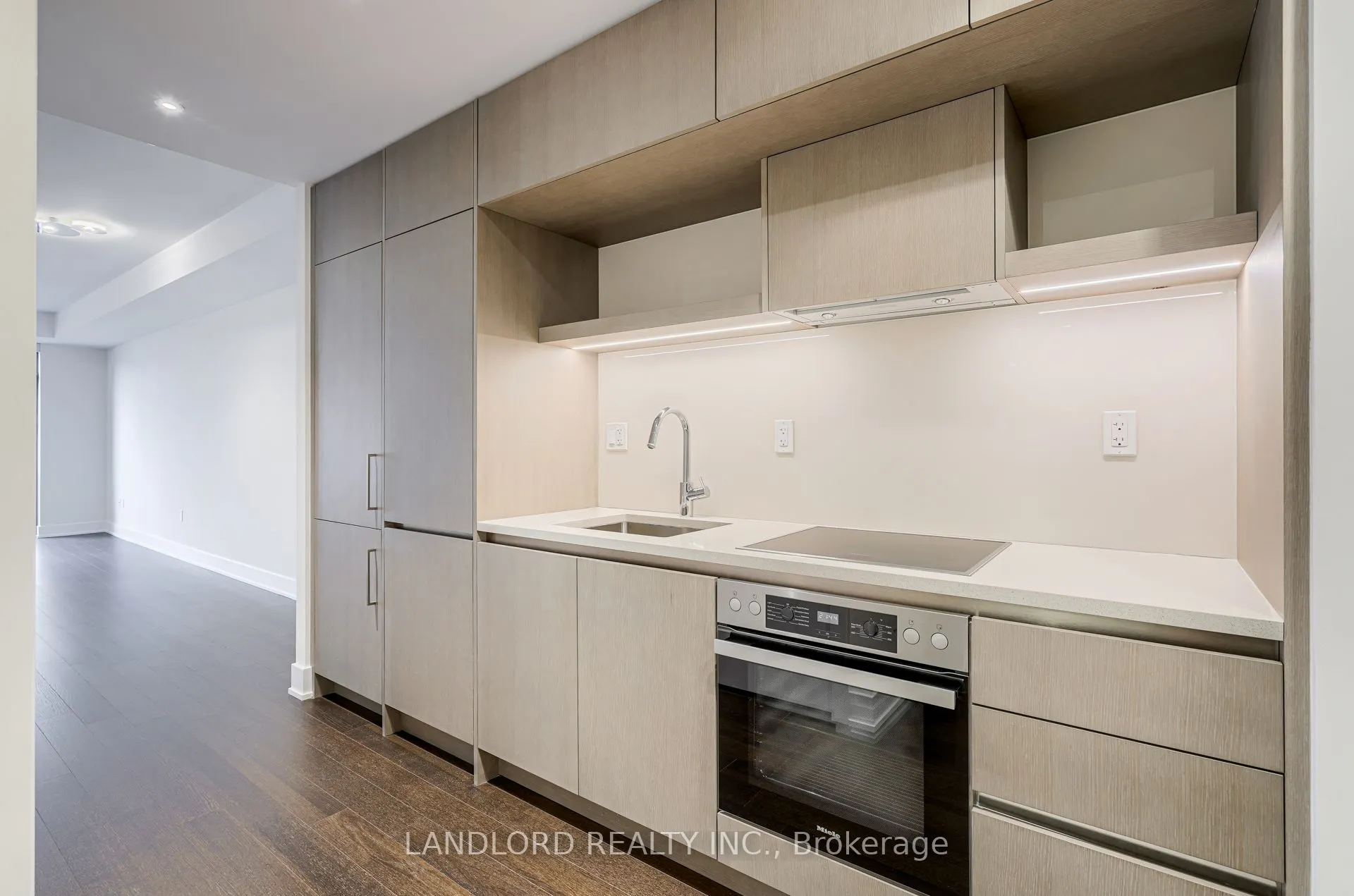 6 Jackes Avenue, #305