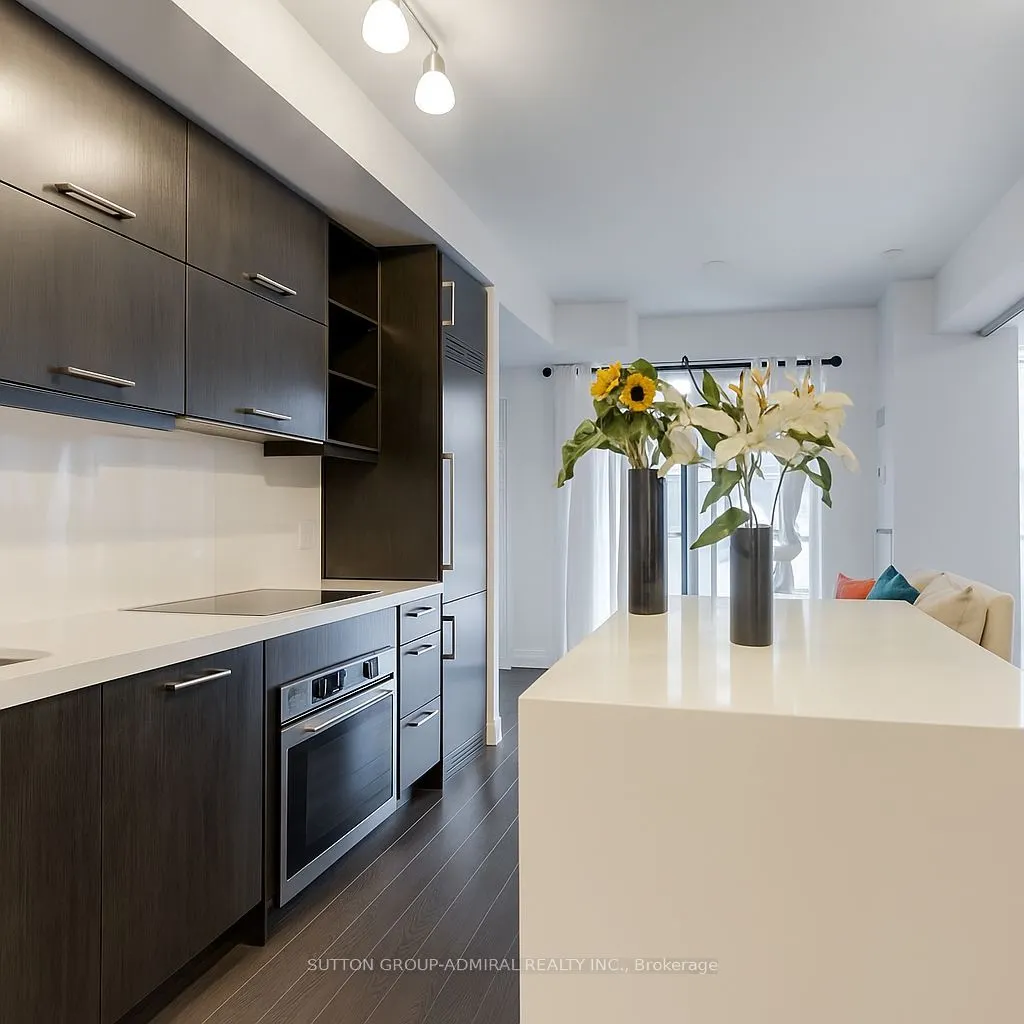 65 ST. MARY Street, #1011