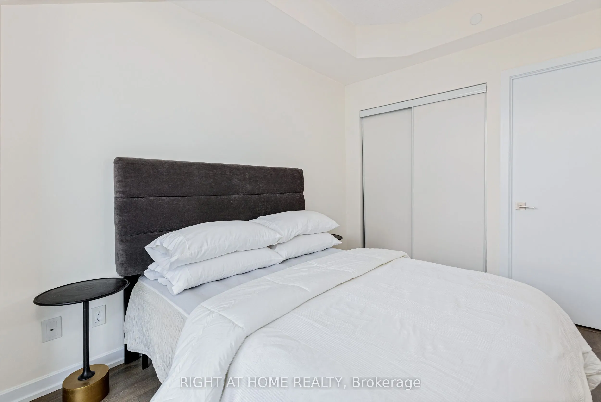 56 forest manor Road, #1406
