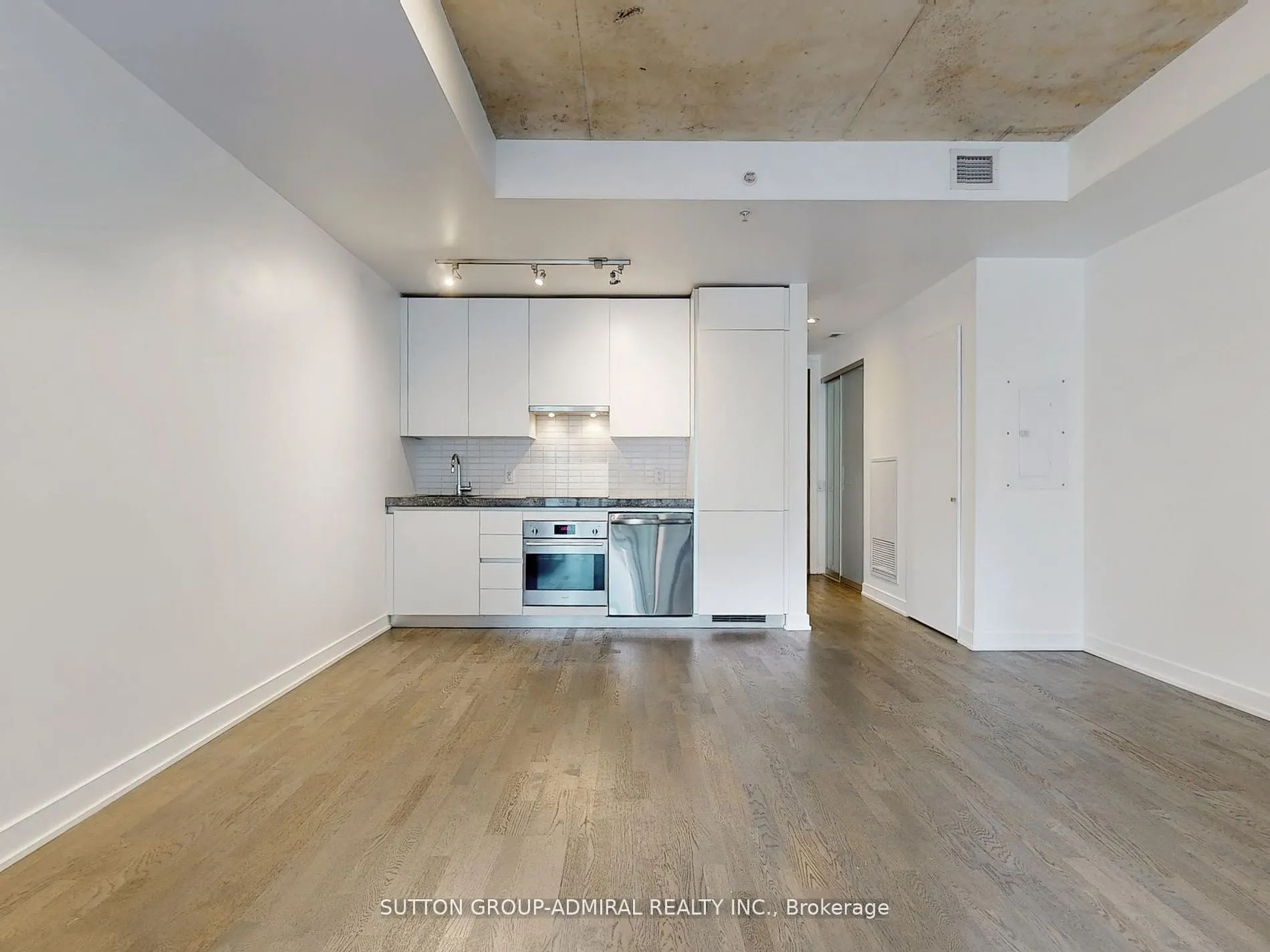 629 King Street W, #410