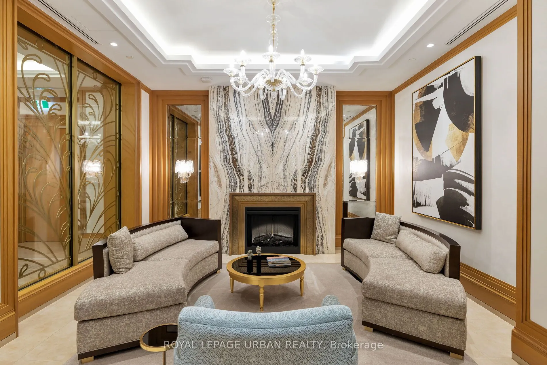1900 Bayview Avenue, #223