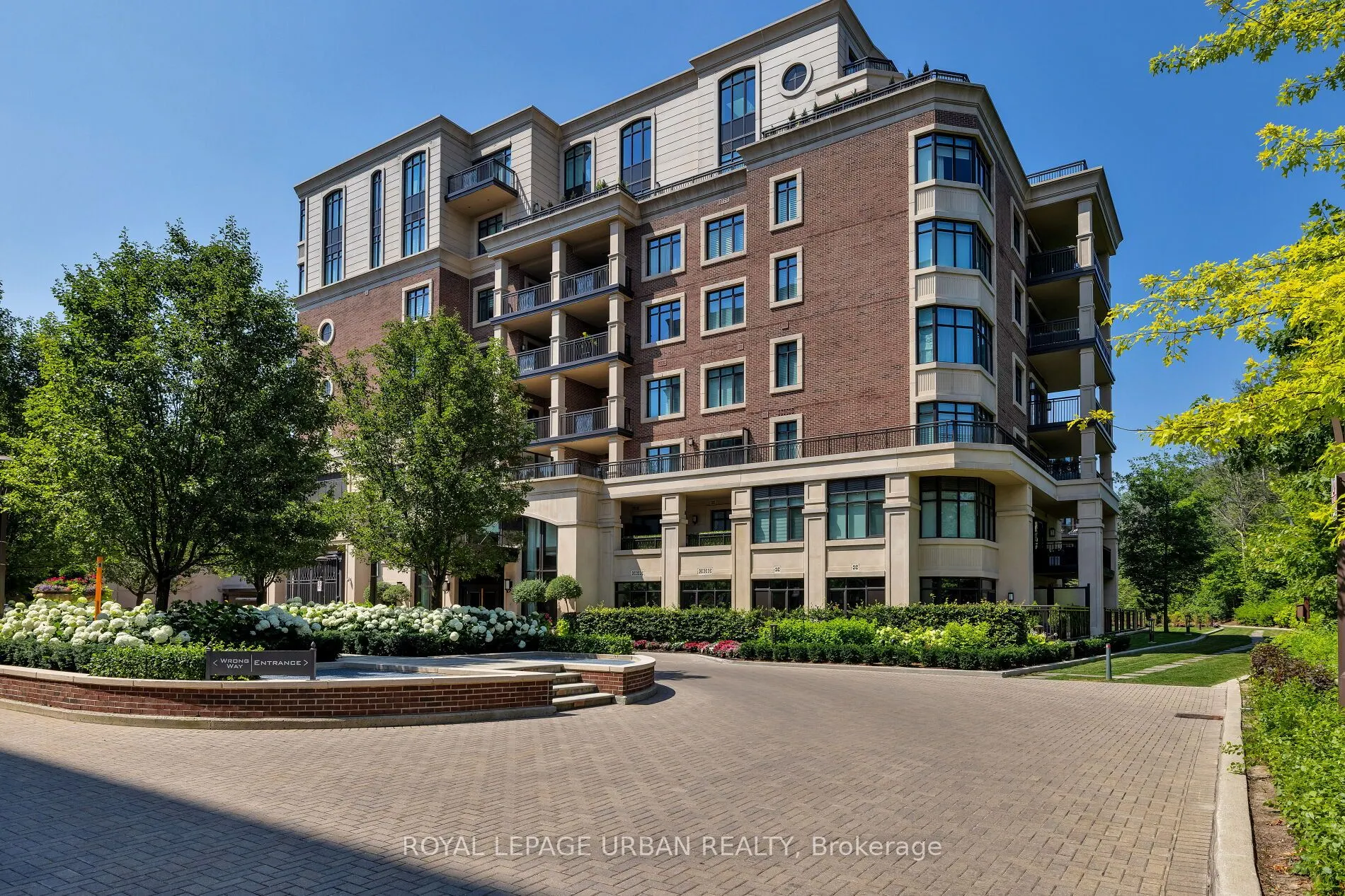 1900 Bayview Avenue, #223