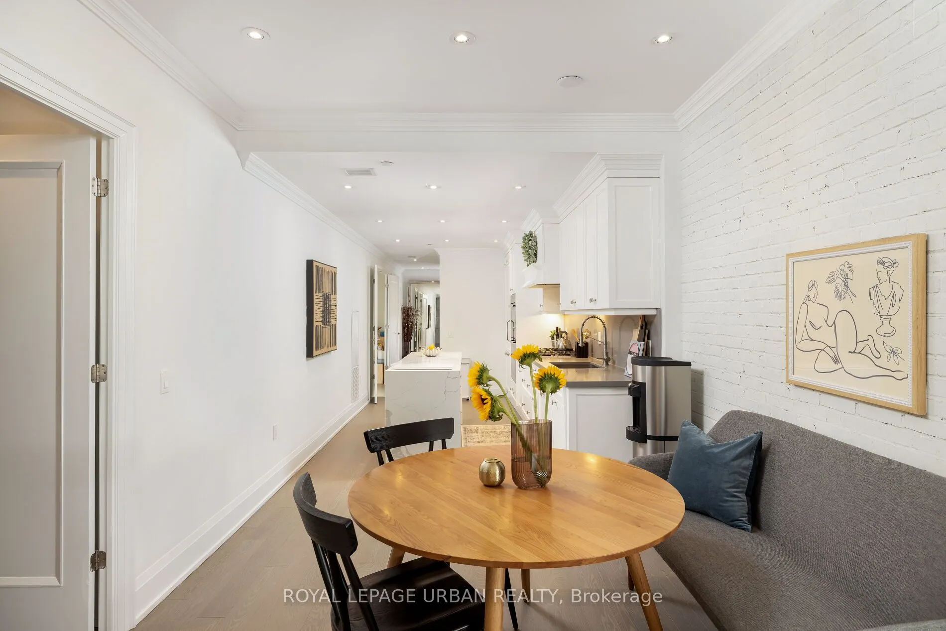 1900 Bayview Avenue, #223