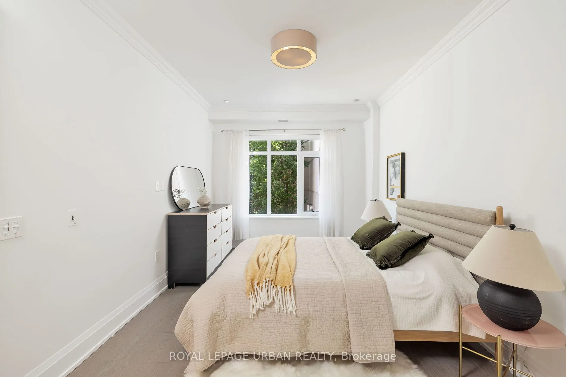 1900 Bayview Avenue, #223
