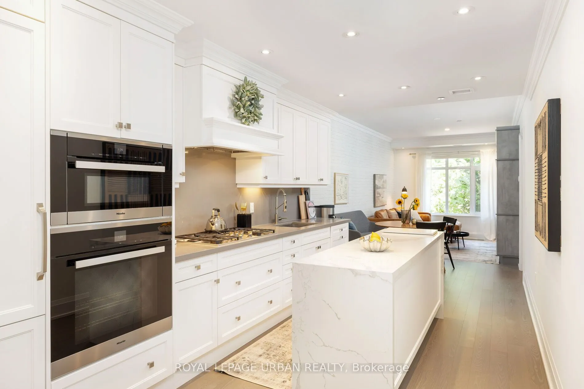 1900 Bayview Avenue, #223
