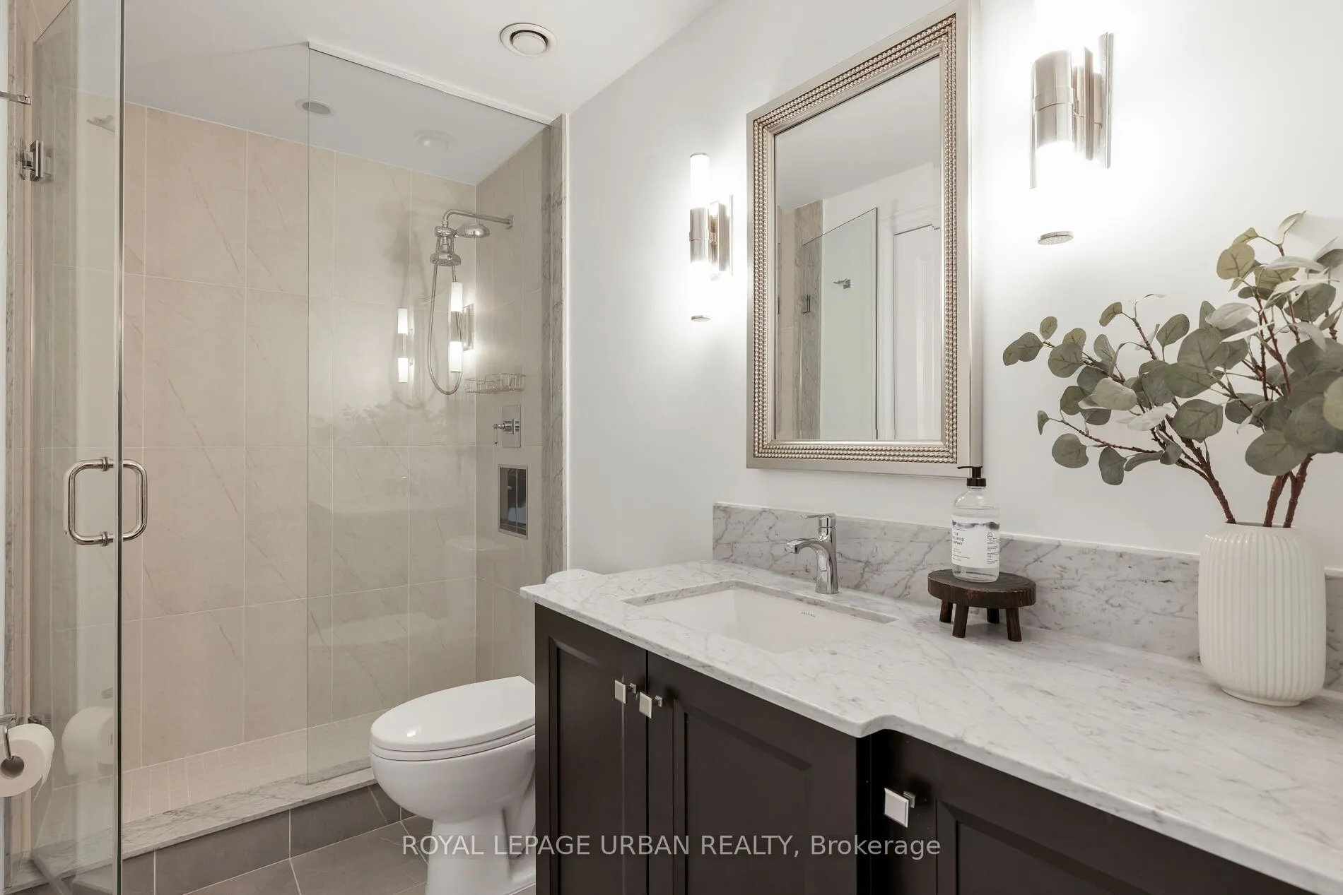 1900 Bayview Avenue, #223