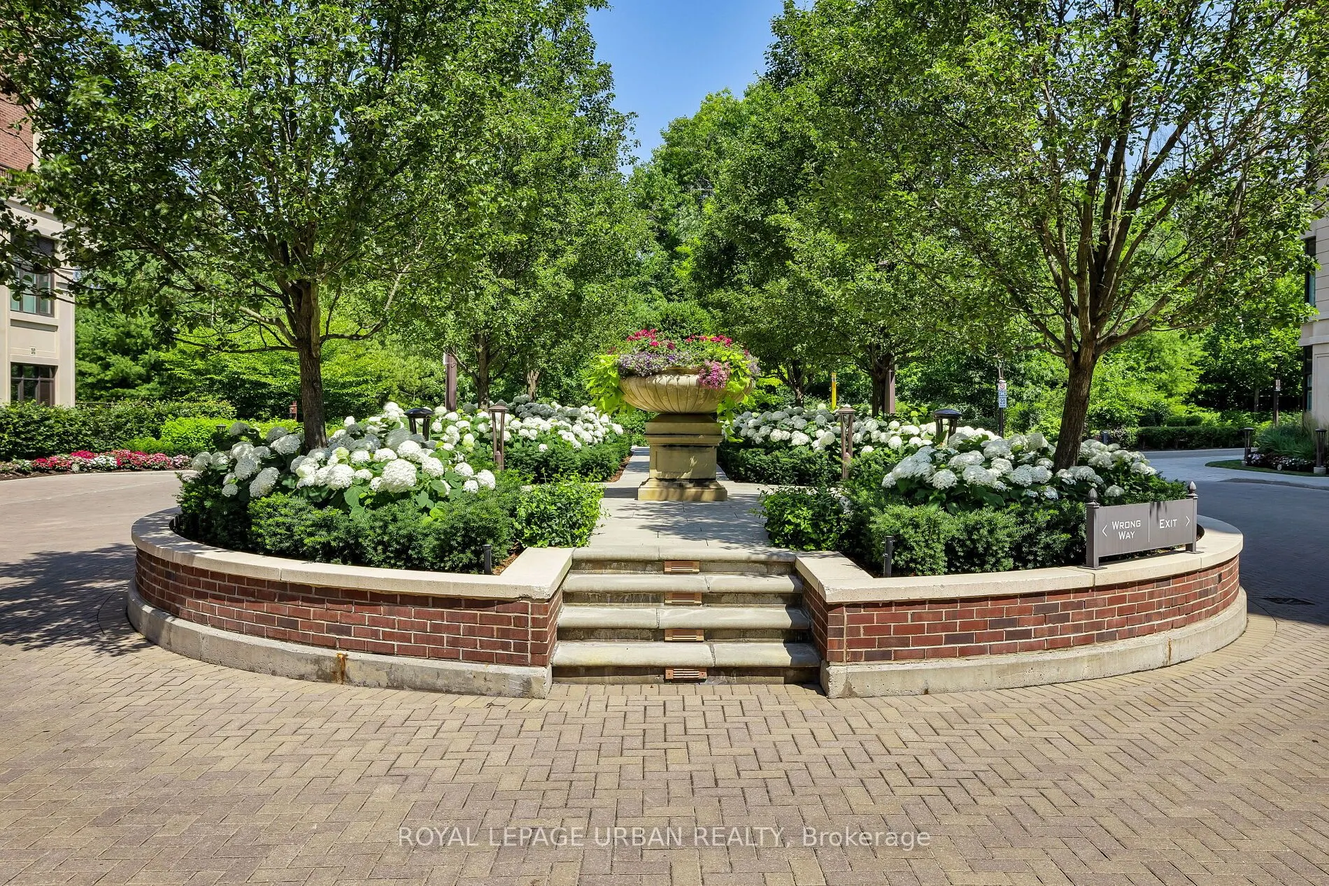 1900 Bayview Avenue, #223