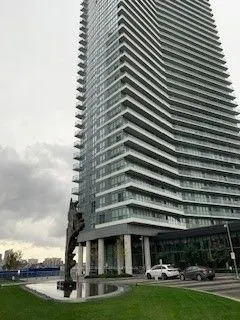 117 Mcmahon Drive E, #511