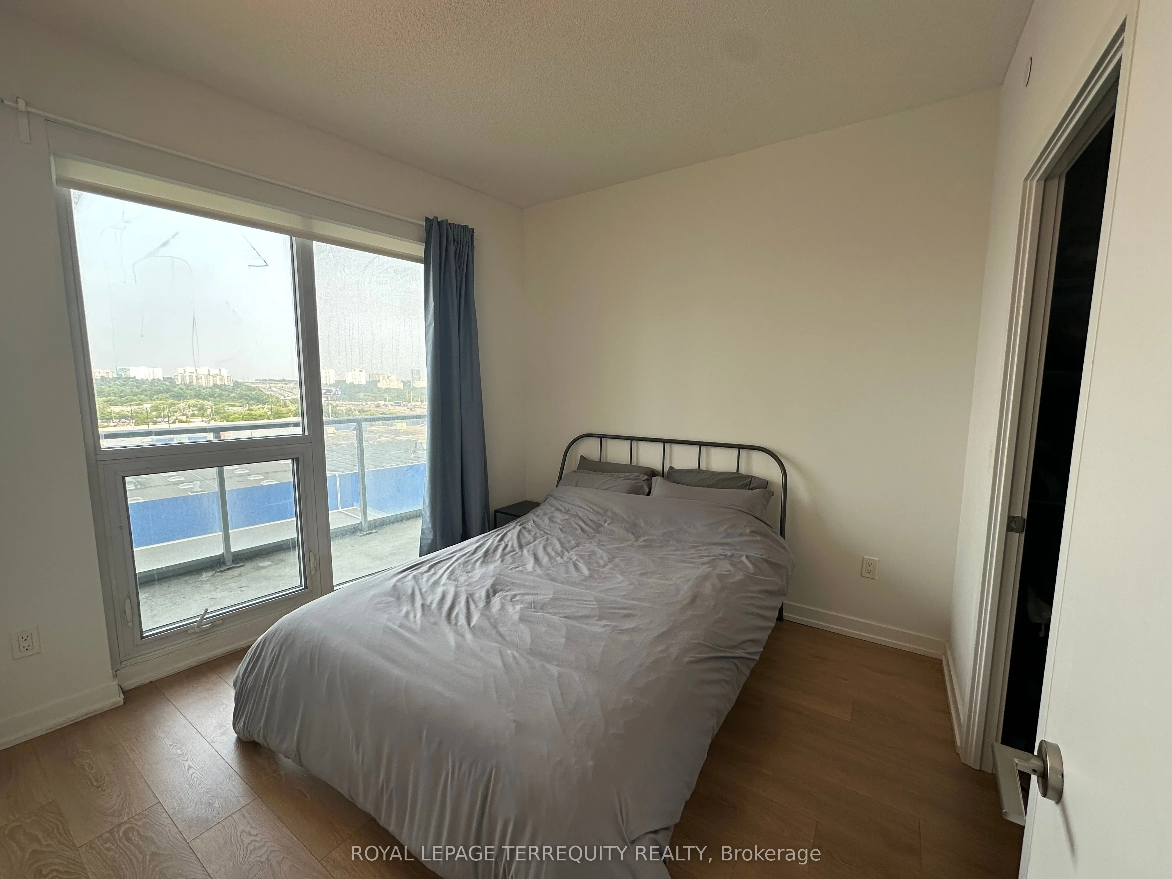 117 Mcmahon Drive E, #511