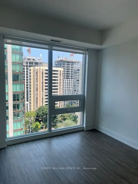 310 Tweedsmuir Avenue, #1404