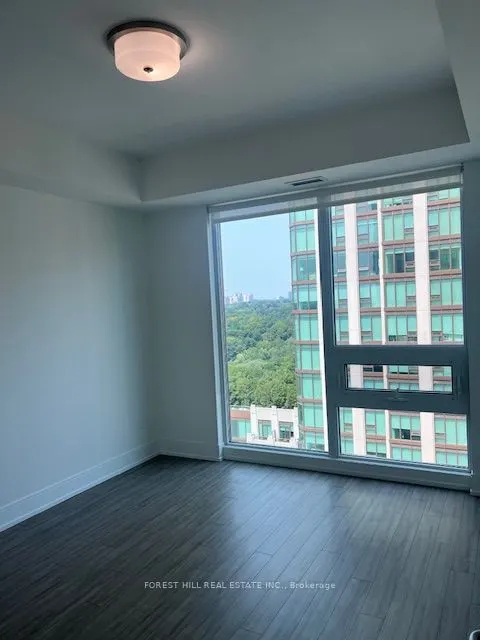 310 Tweedsmuir Avenue, #1404