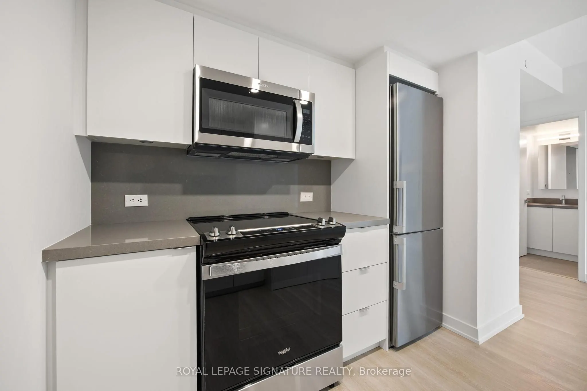 30 Tretti Way, #824