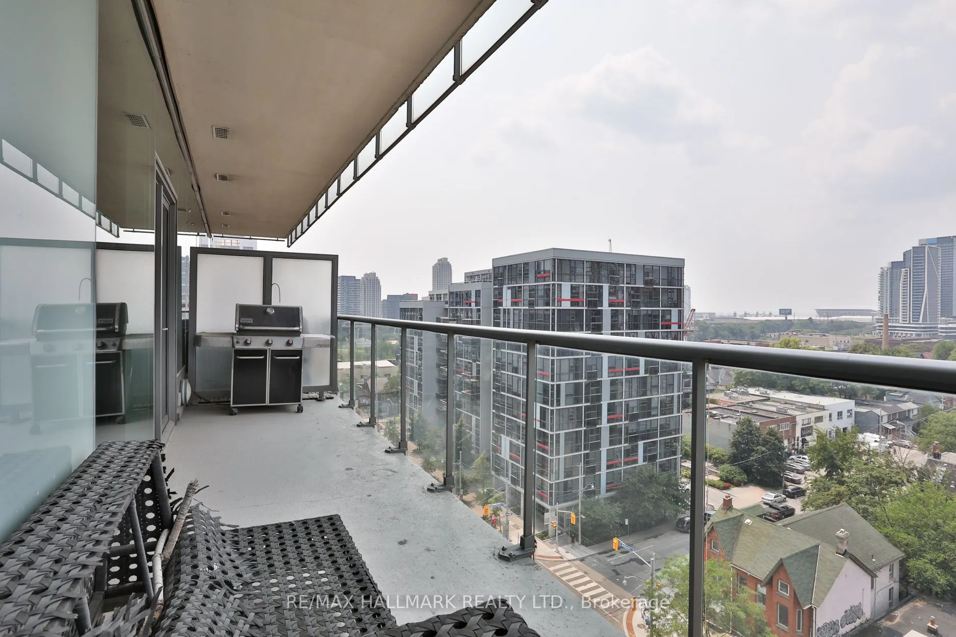 552 Wellington Street W, #1105