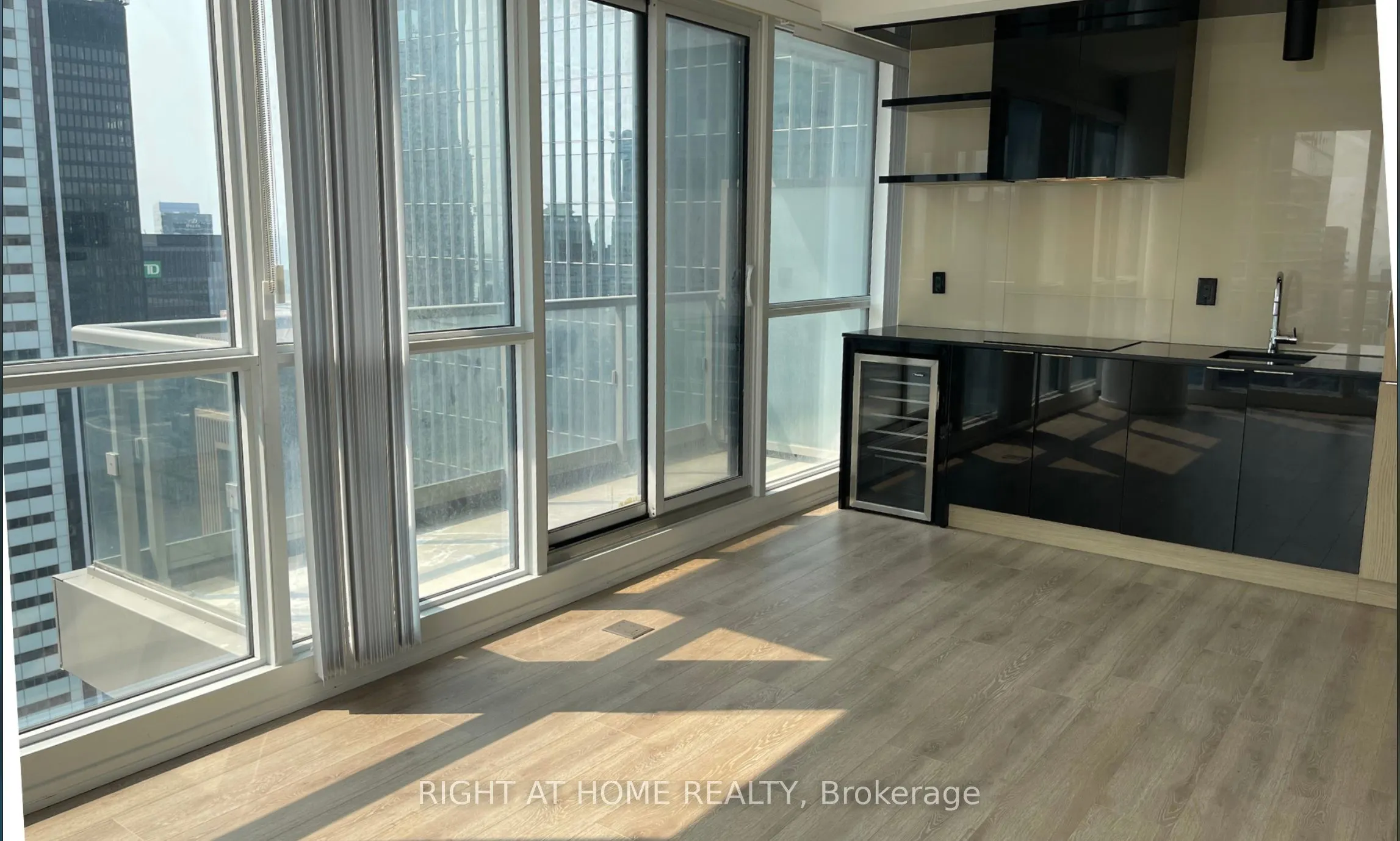 70 Temperance Street, #4406