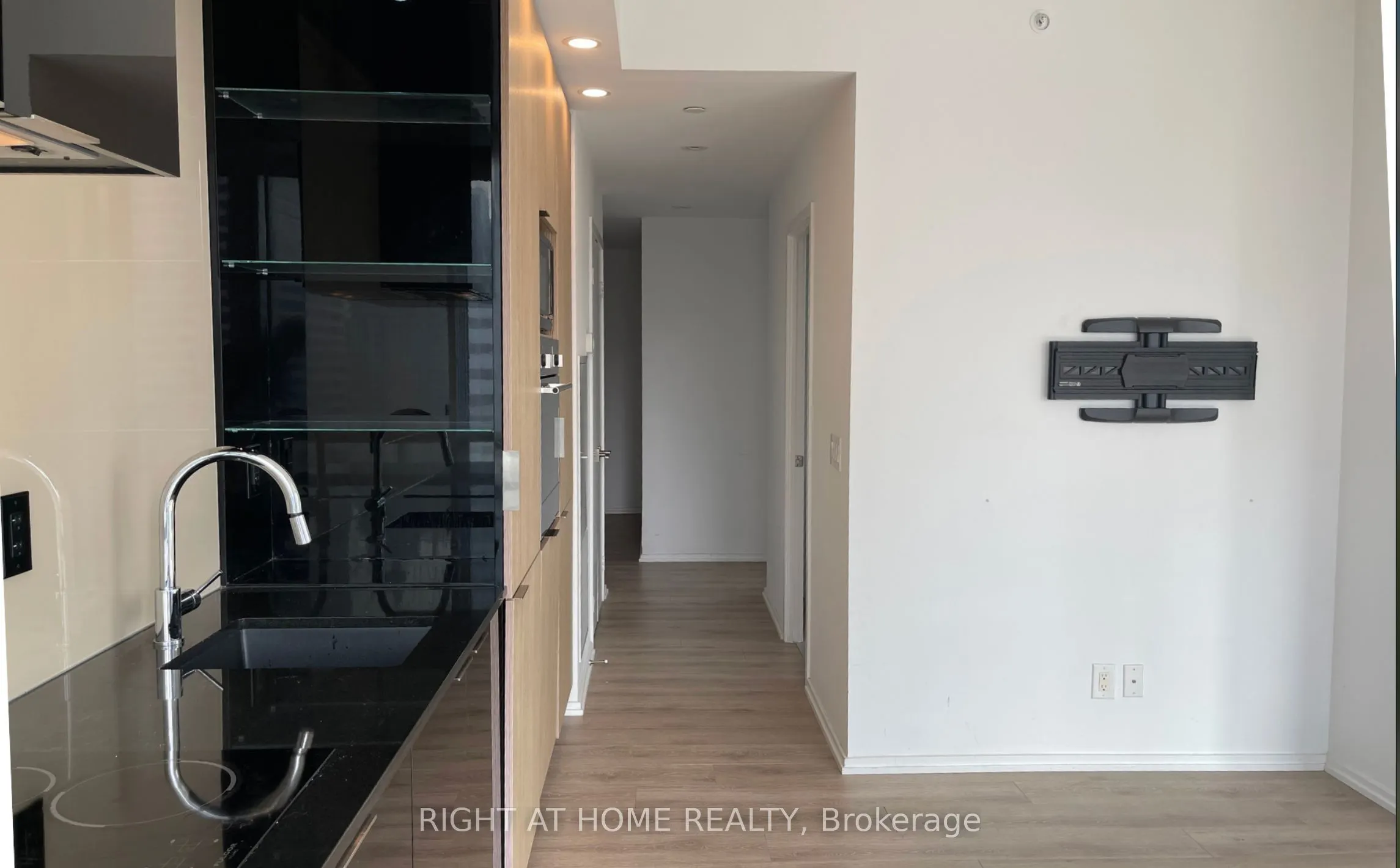 70 Temperance Street, #4406
