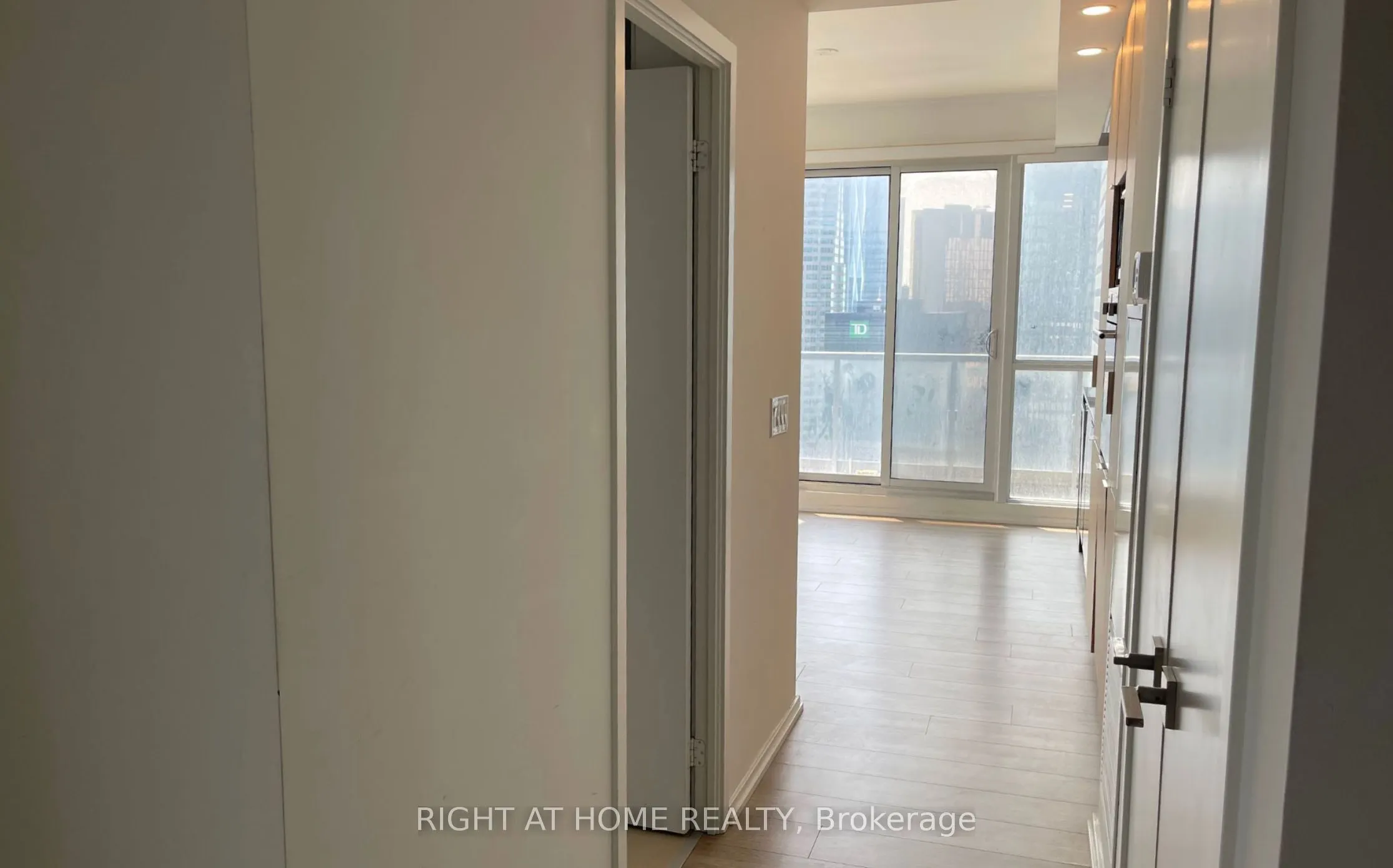 70 Temperance Street, #4406