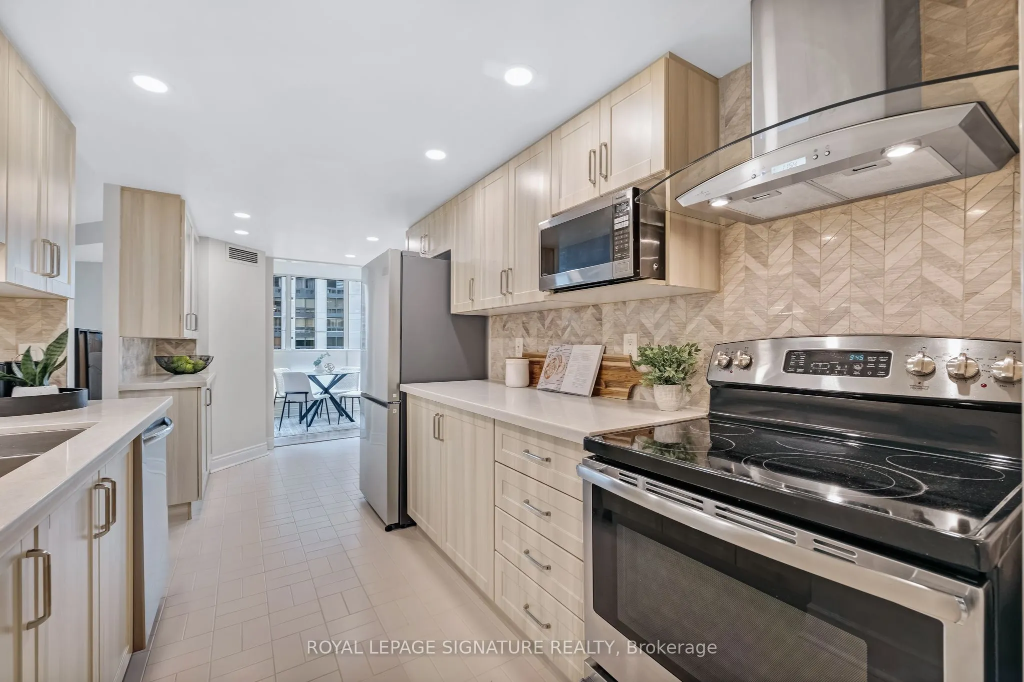 10 Kenneth Avenue, #406
