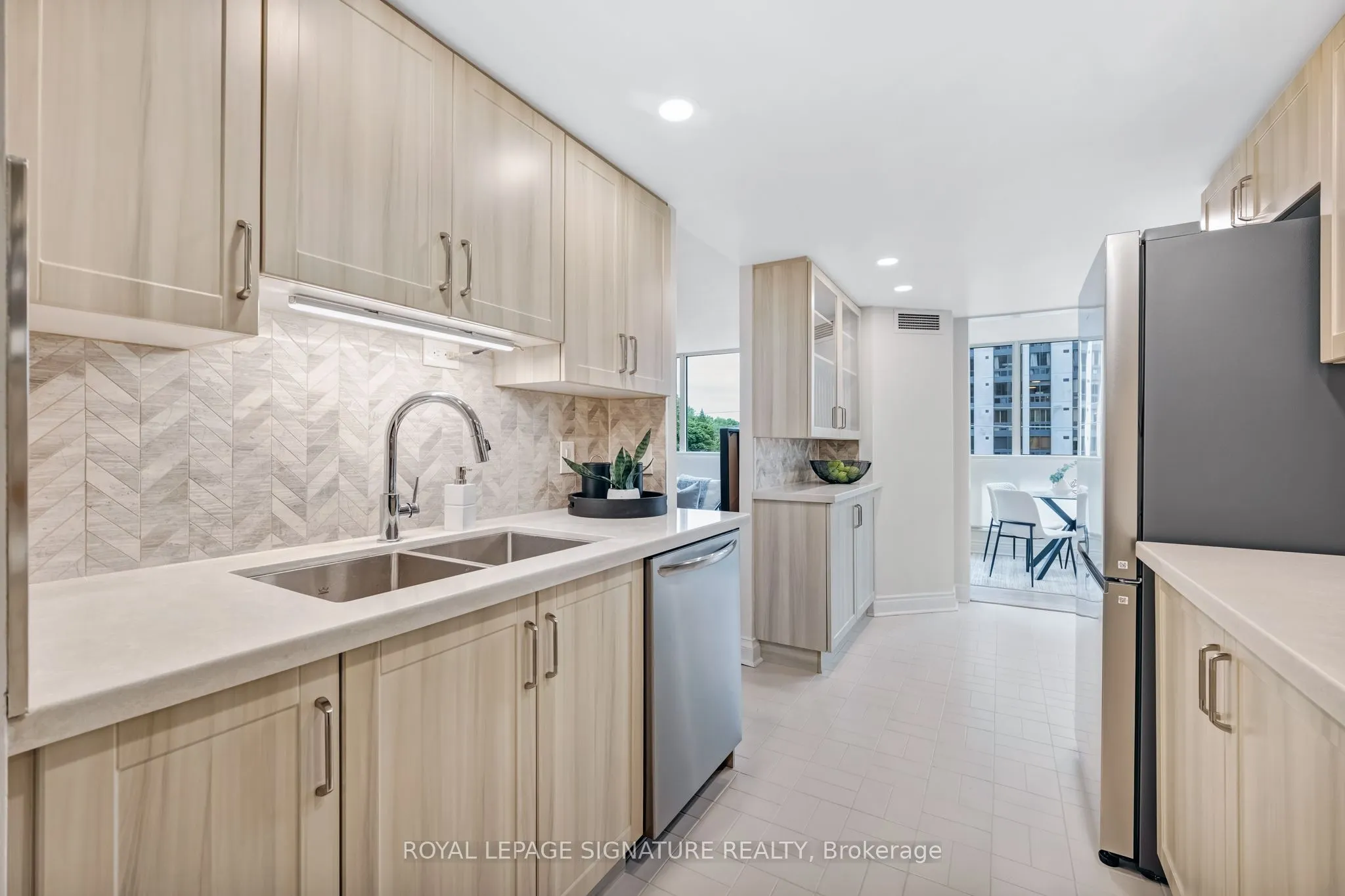 10 Kenneth Avenue, #406