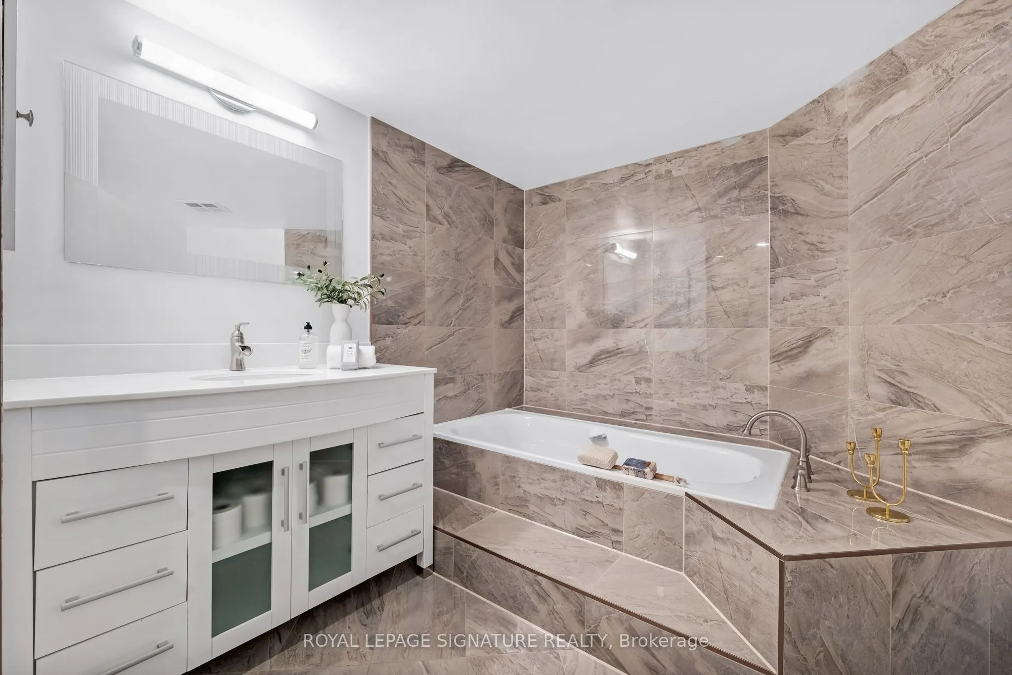 10 Kenneth Avenue, #406