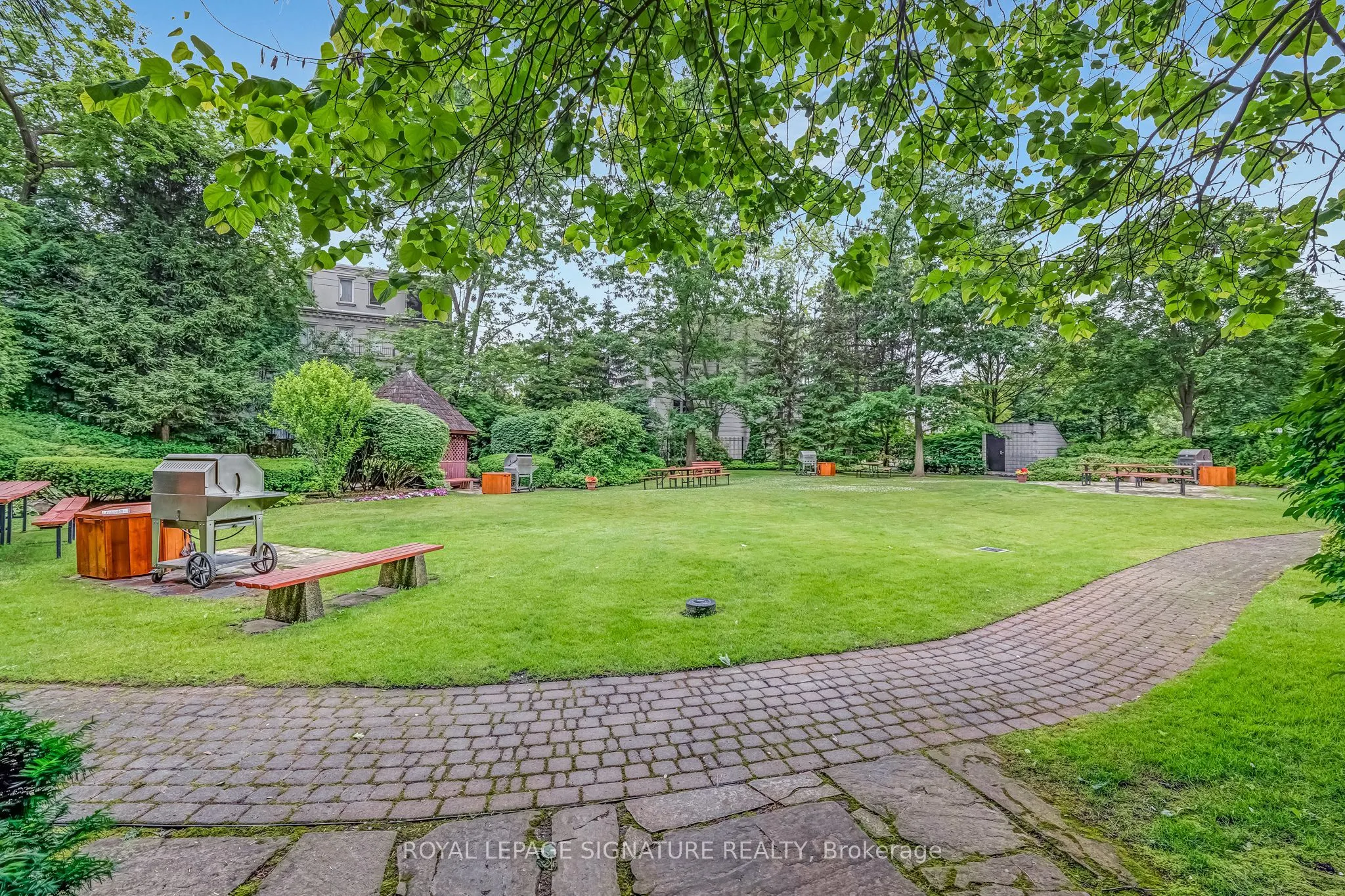 10 Kenneth Avenue, #406