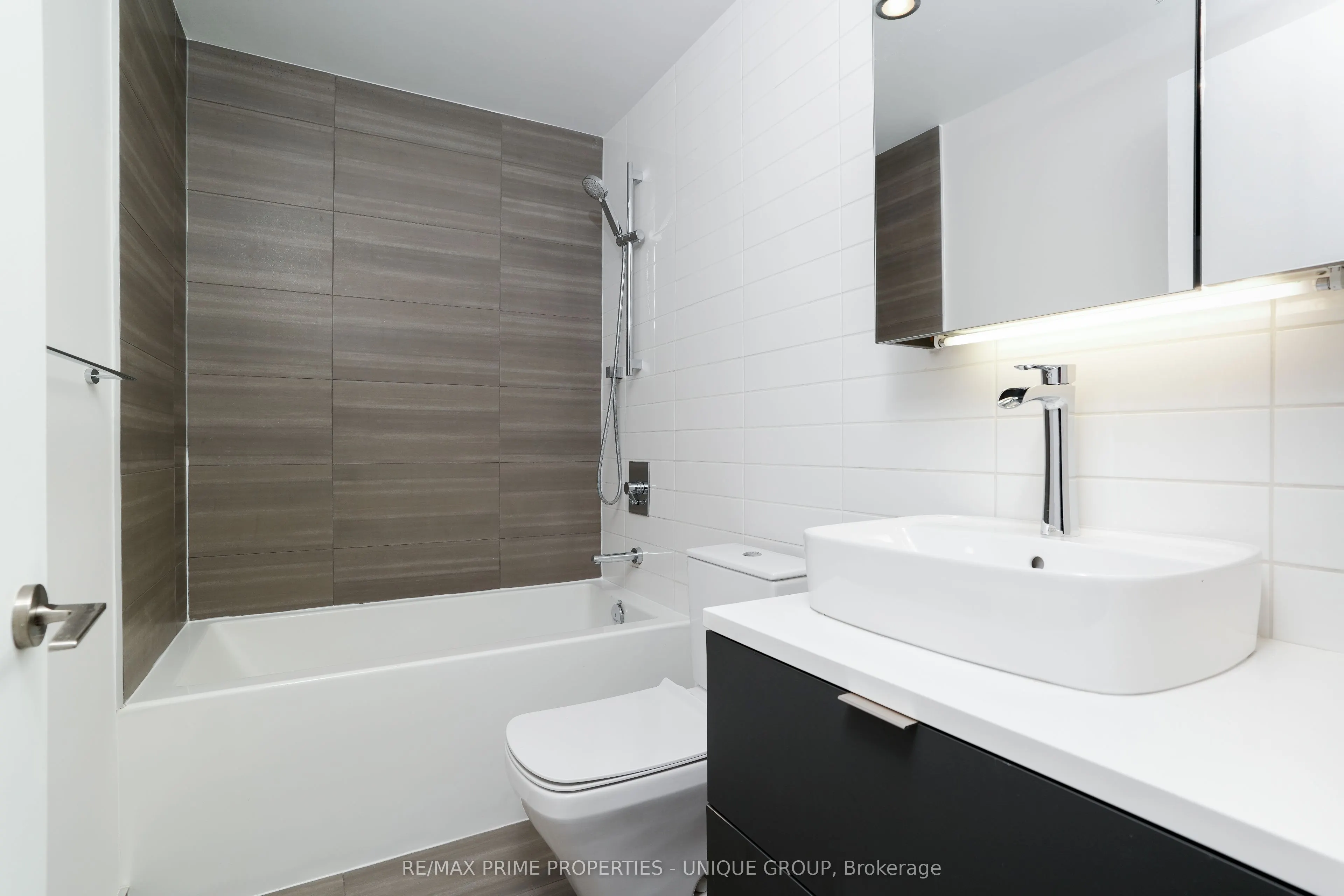 170 Bayview Avenue, #2603