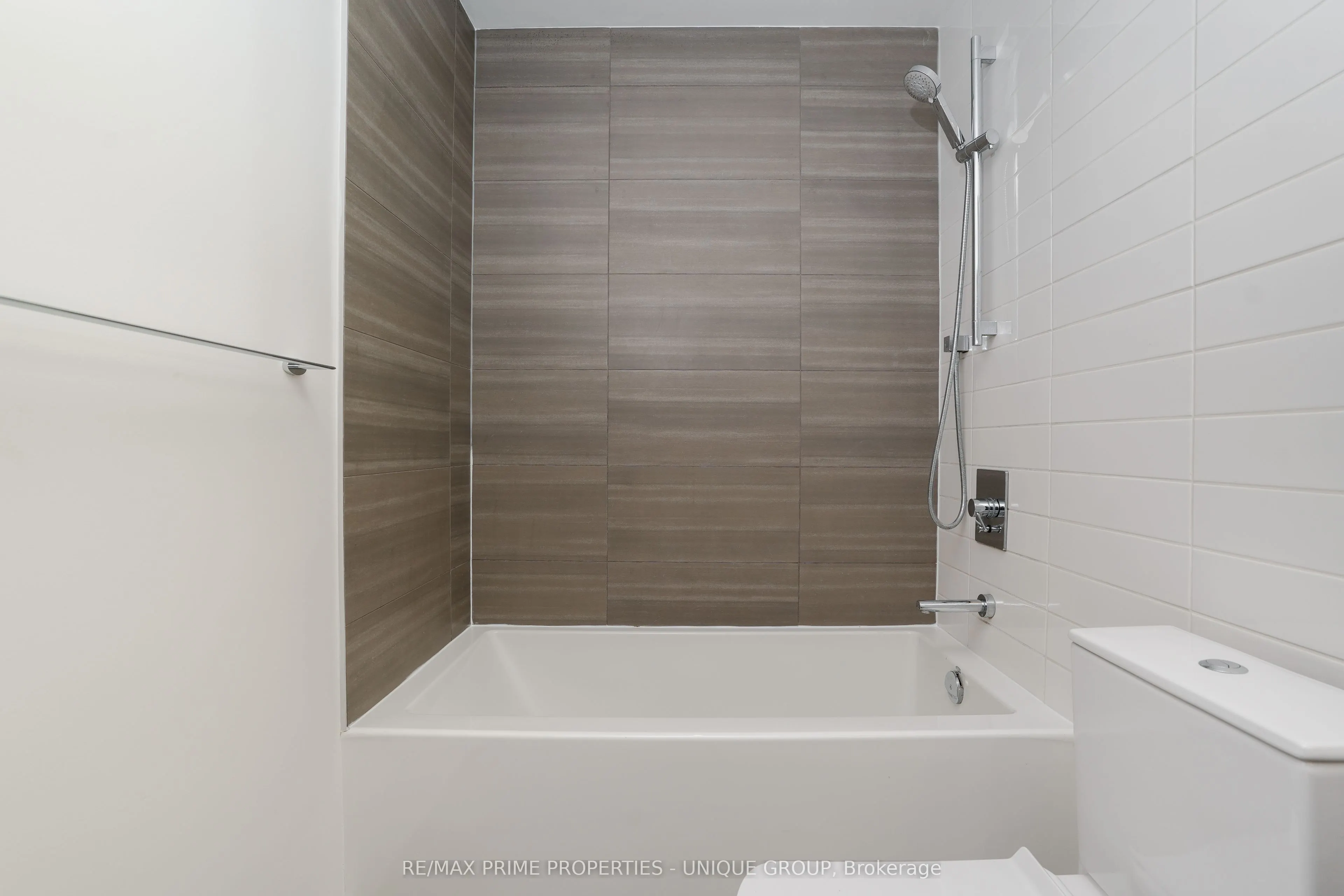 170 Bayview Avenue, #2603