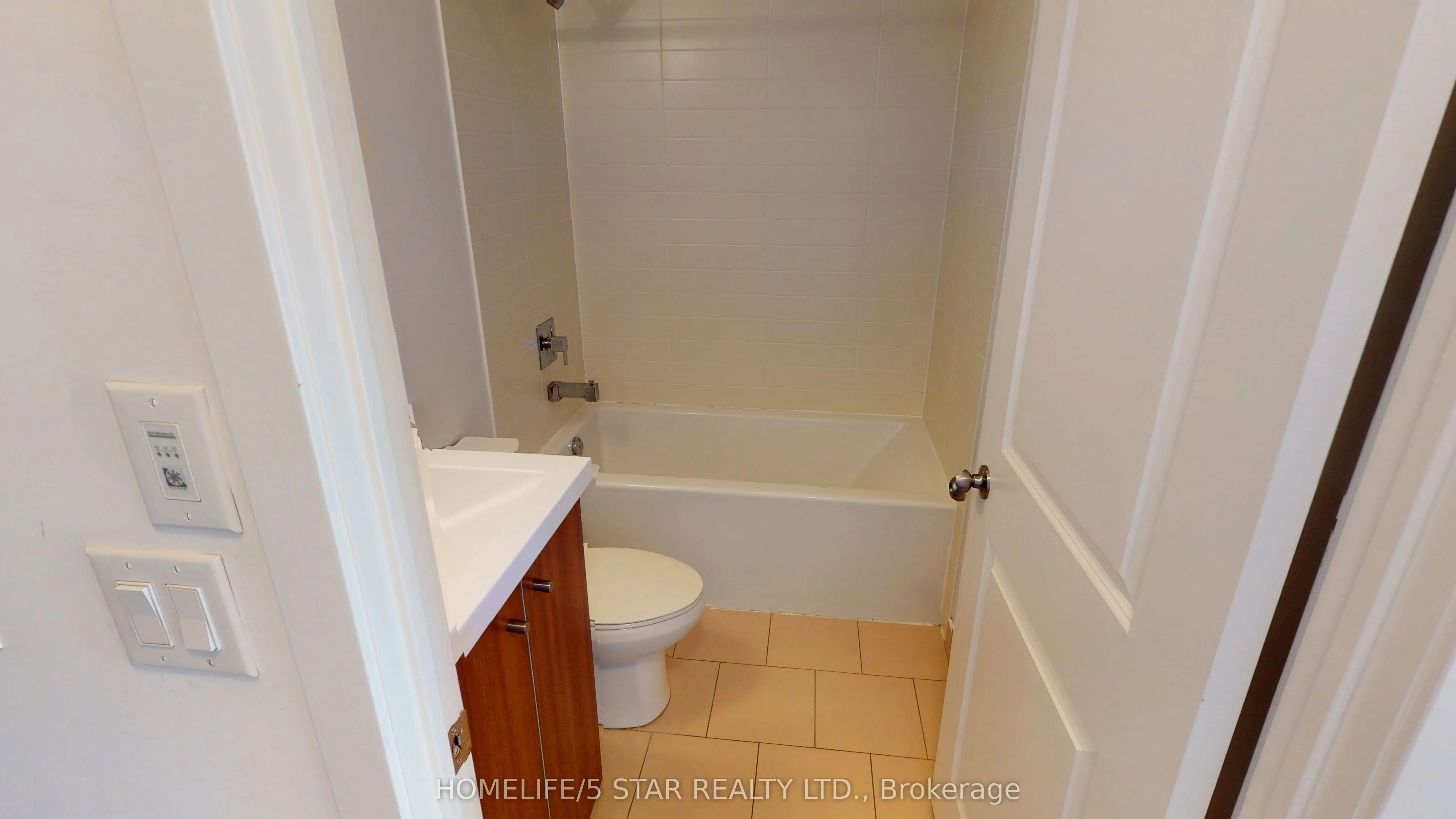 105 GEORGE Street, #414