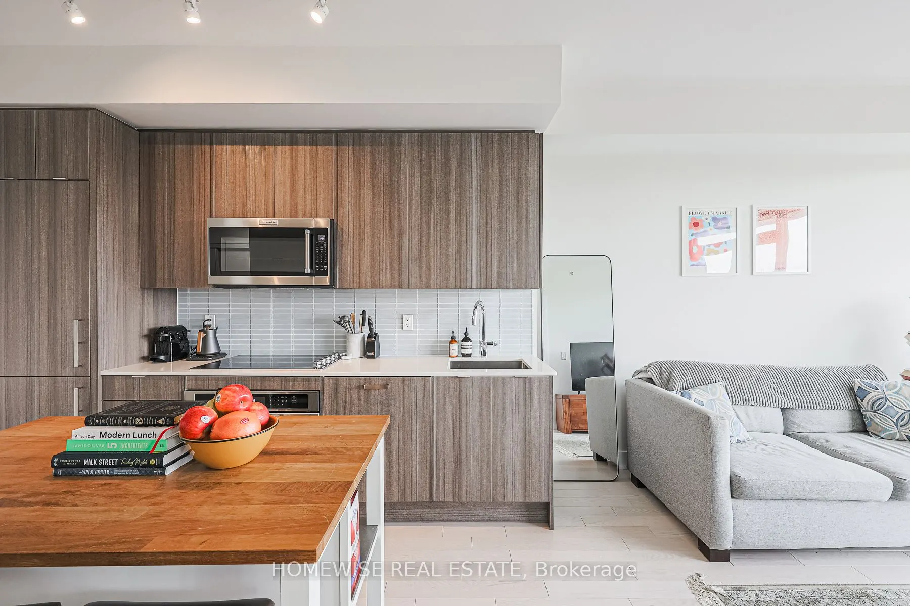 181 Bedford Road, #908