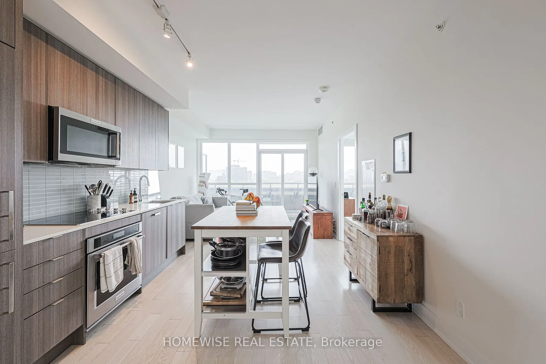181 Bedford Road, #908