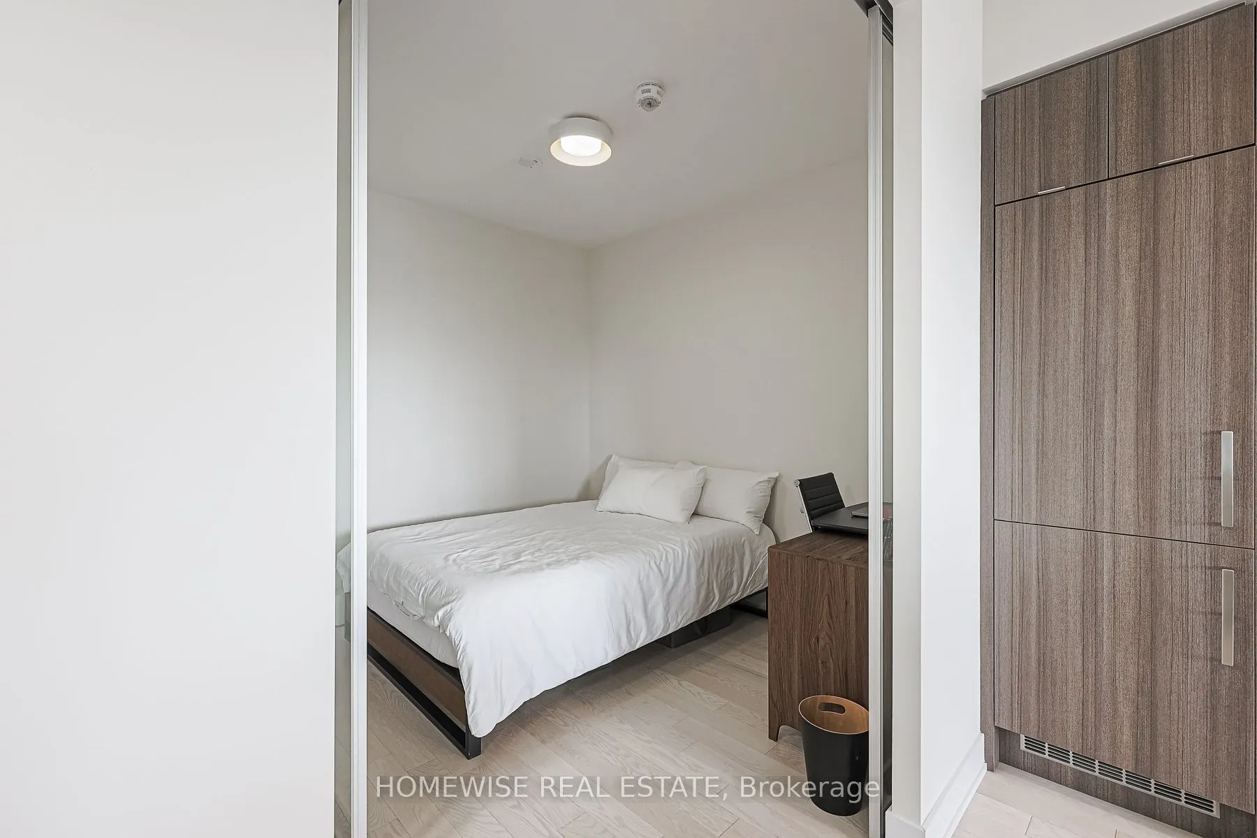 181 Bedford Road, #908